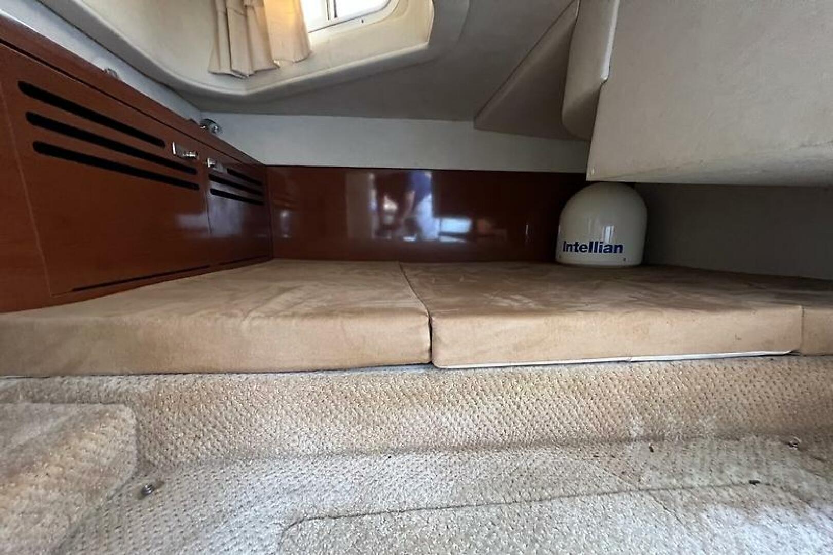 2011 Sea Ray 280 Sundancer - Image 19