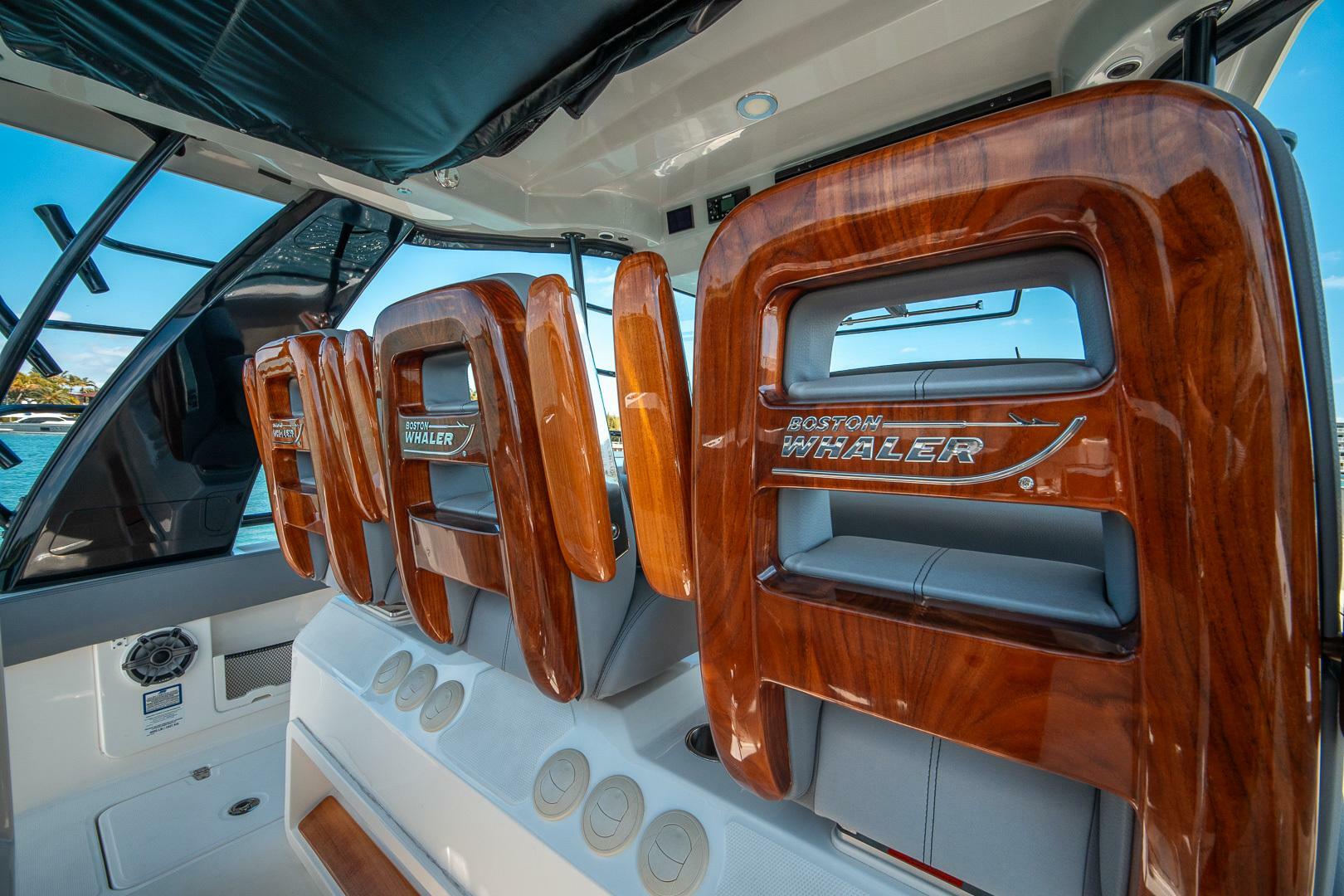 2023 Boston Whaler 420 Outrage - Image 13