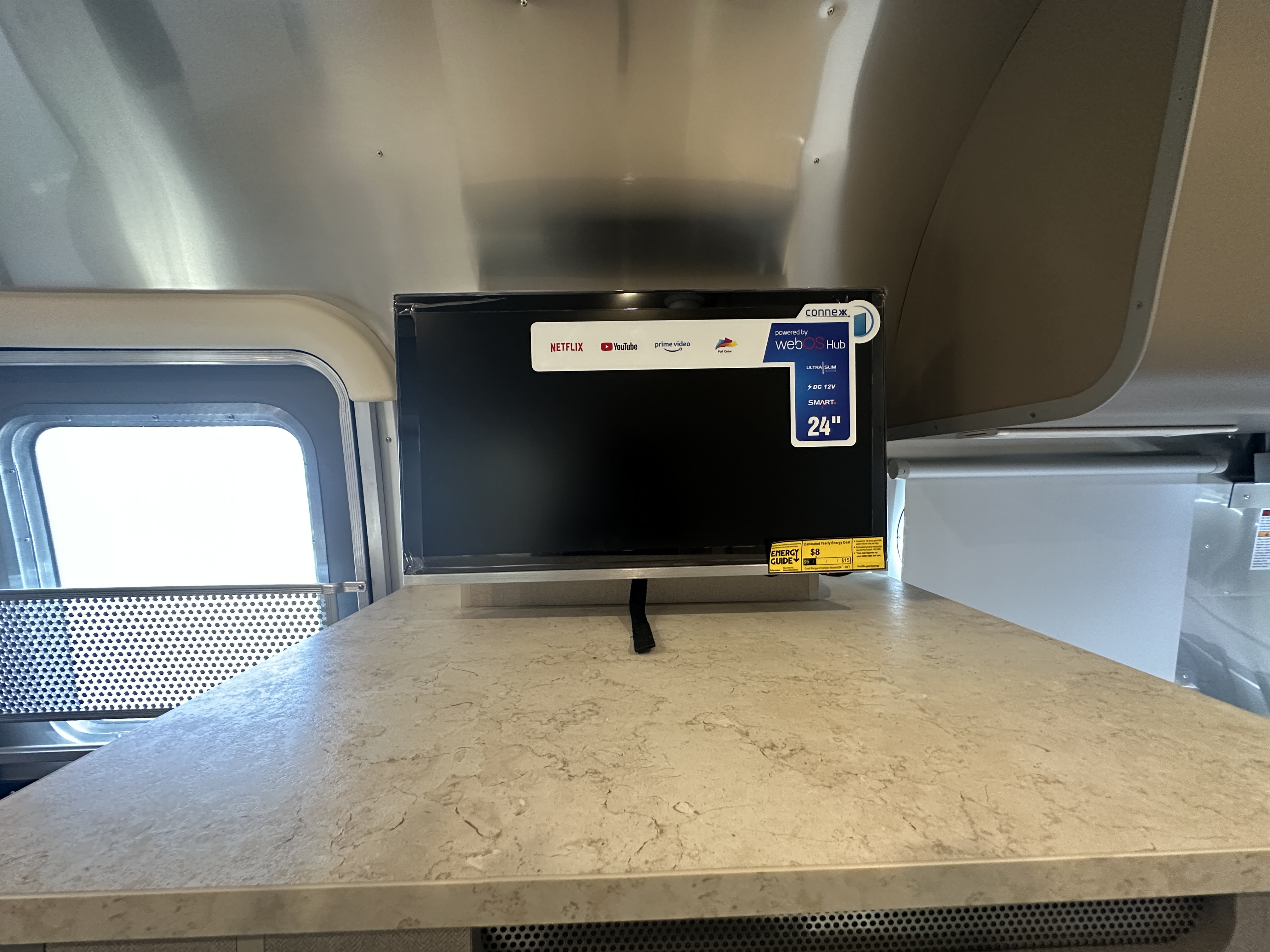 2027 Airstream Caravel 20FB - Image 16