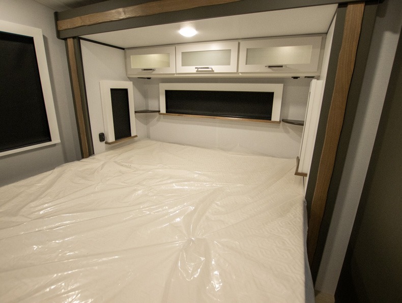 2026 Keystone Bullet Premium 265FKS - Image 19