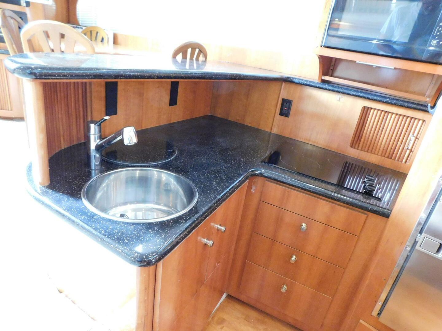 2003 Carver 44 CPMY - Image 29