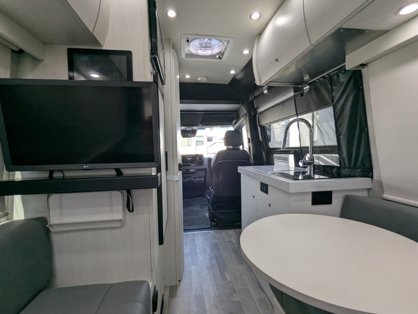 2024 Pleasure-Way Ascent TS - Image 34
