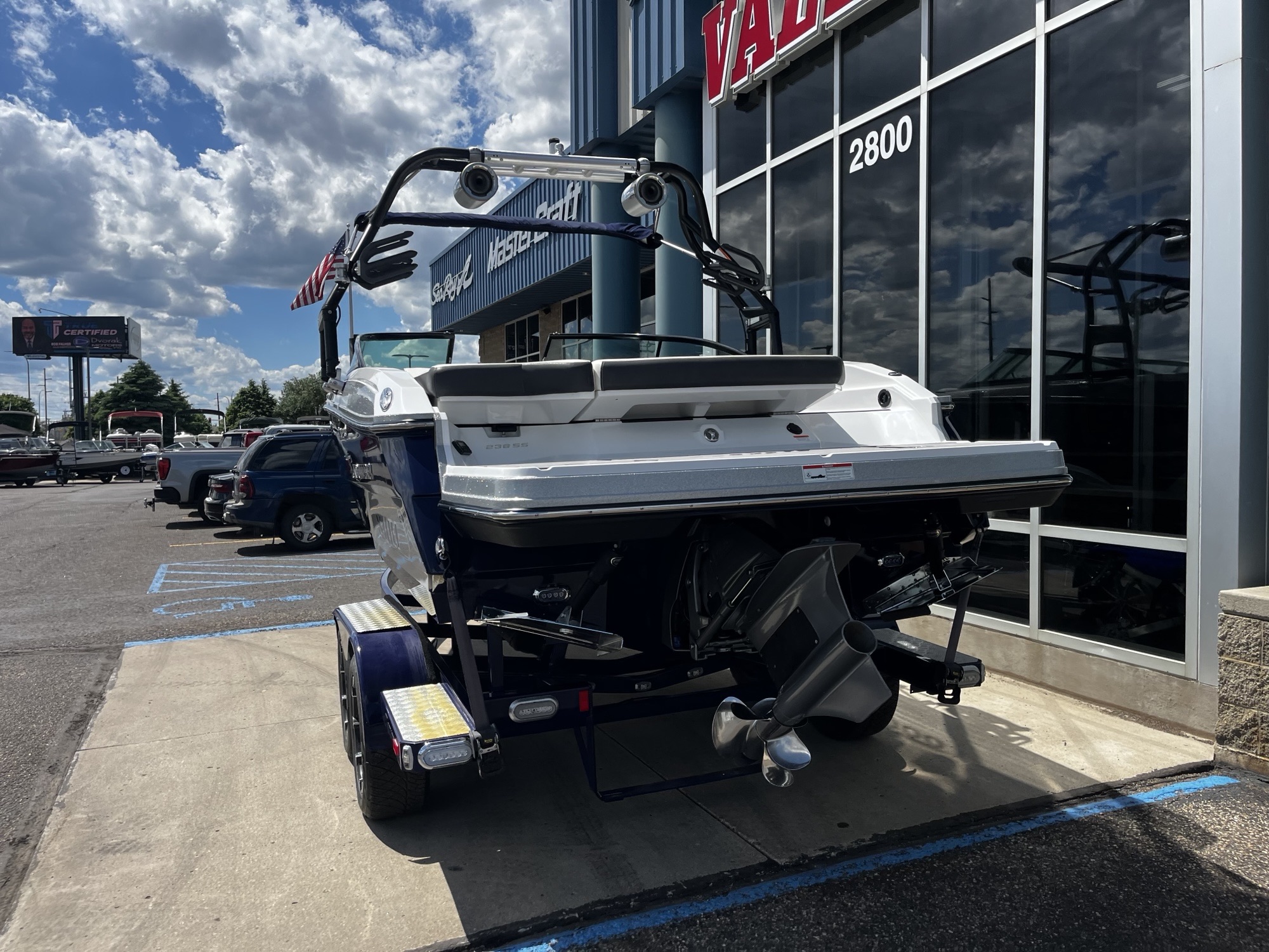2018 Monterey 238SS - Image 10