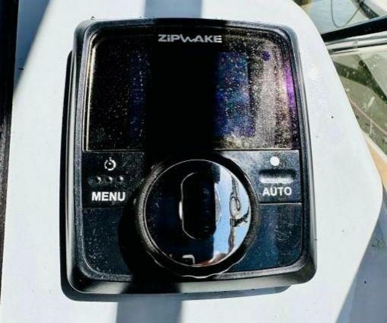 2018 Canard eMotion HYBRID - Image 15