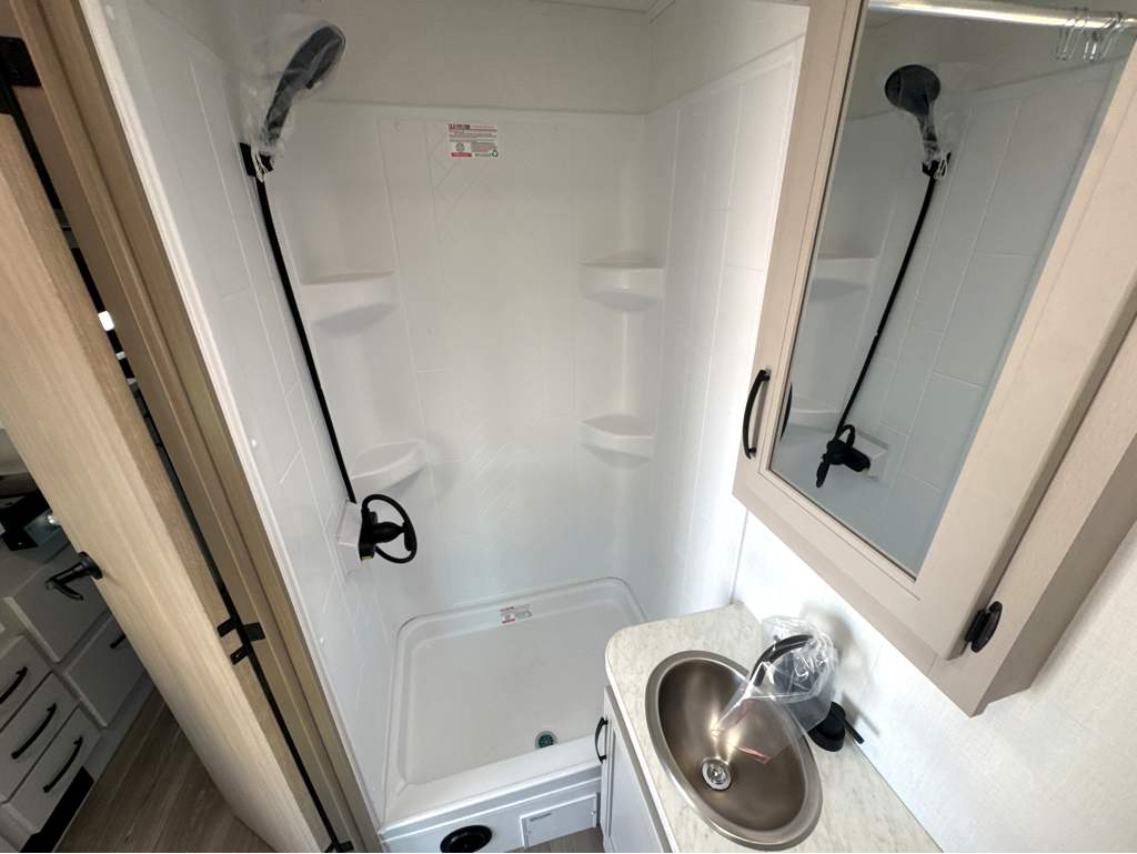 2027 ENTEGRA COACH ODYSSEY 20LF - Image 22