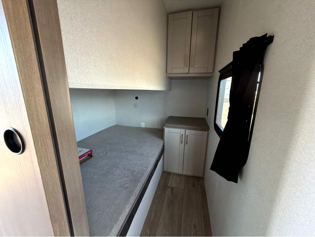 2027 Jayco Jay Flight SLX 261BHS - Image 21