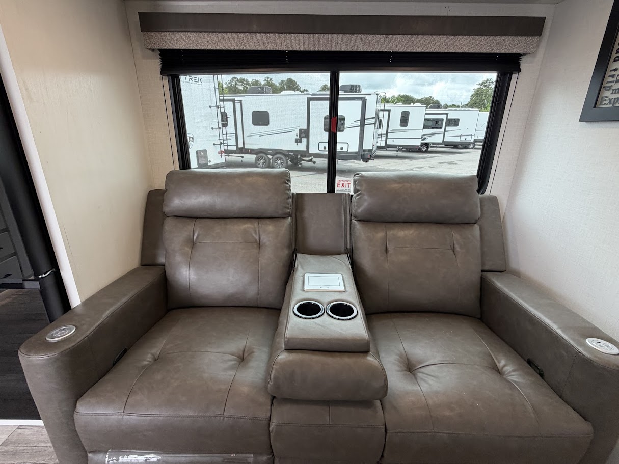 2026 VENTURE RV SIENNA 231VRK - Image 27