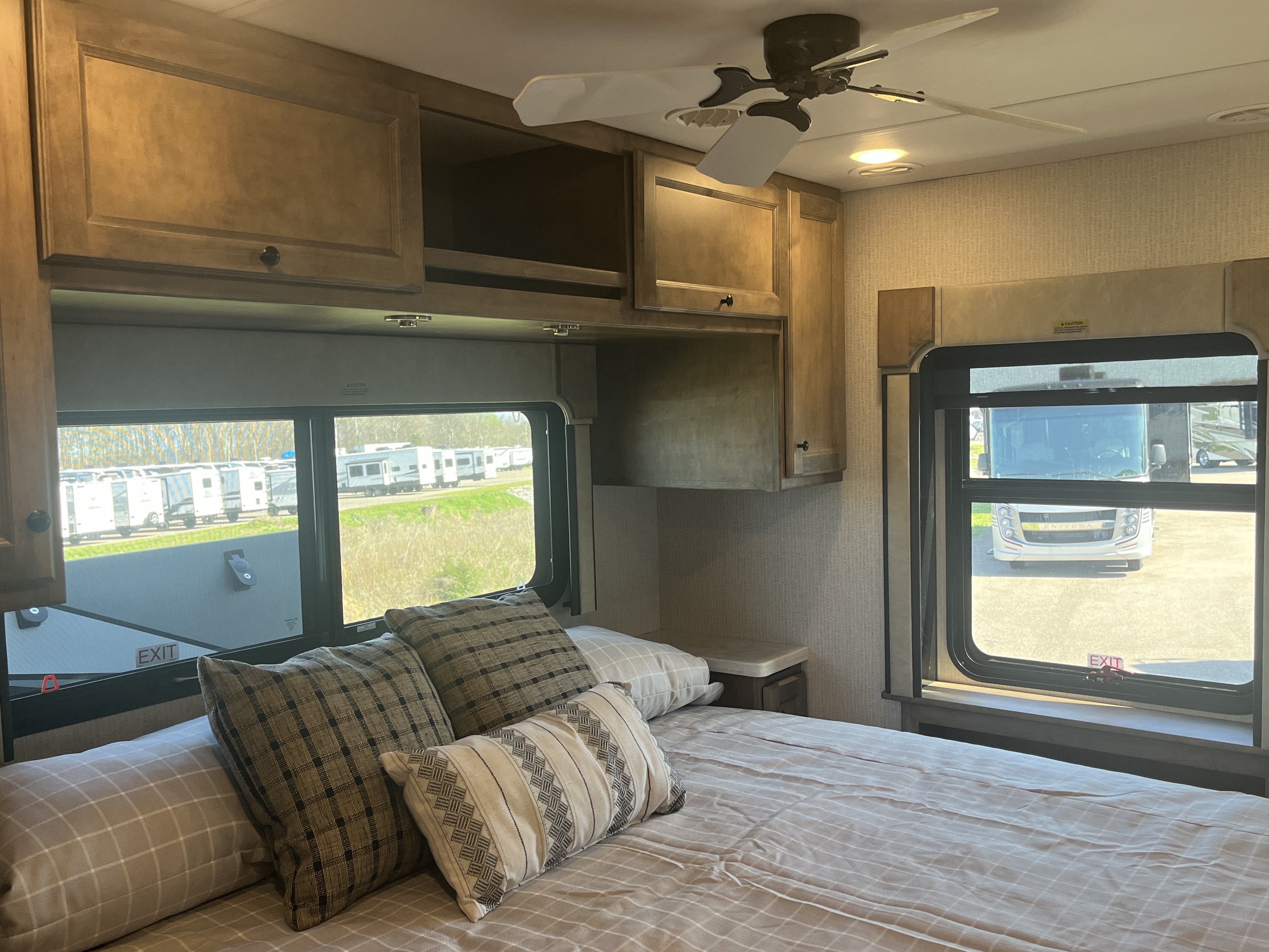 2026 TIFFIN ALLEGRO 29 NA - Image 39
