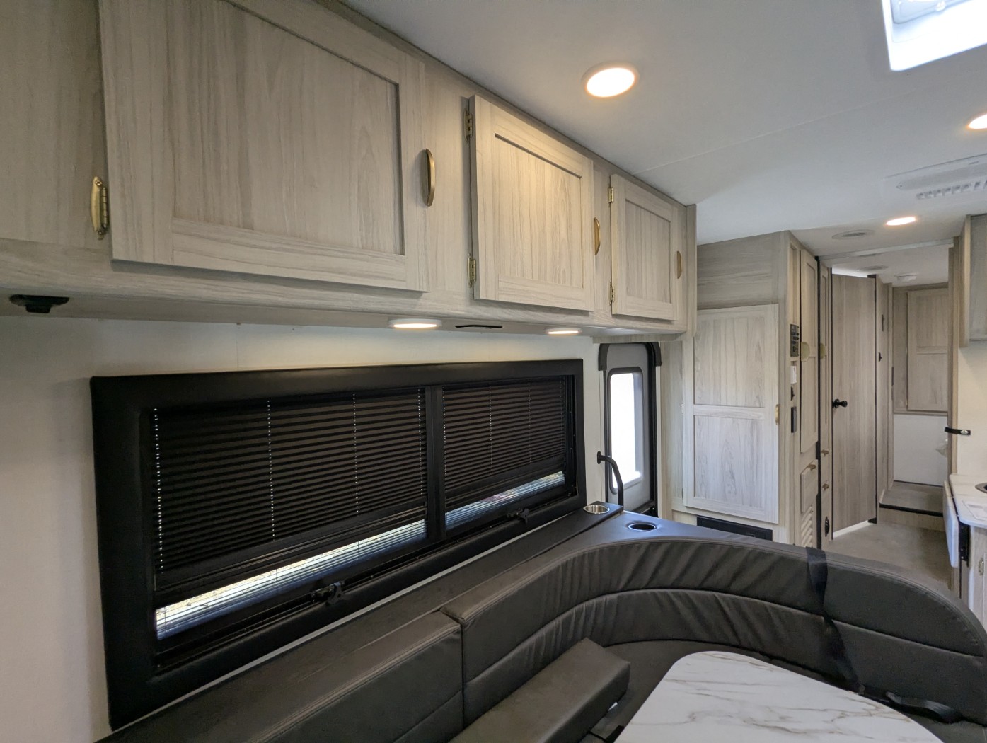 2027 Coachmen Cross Trail 26XG - Image 16