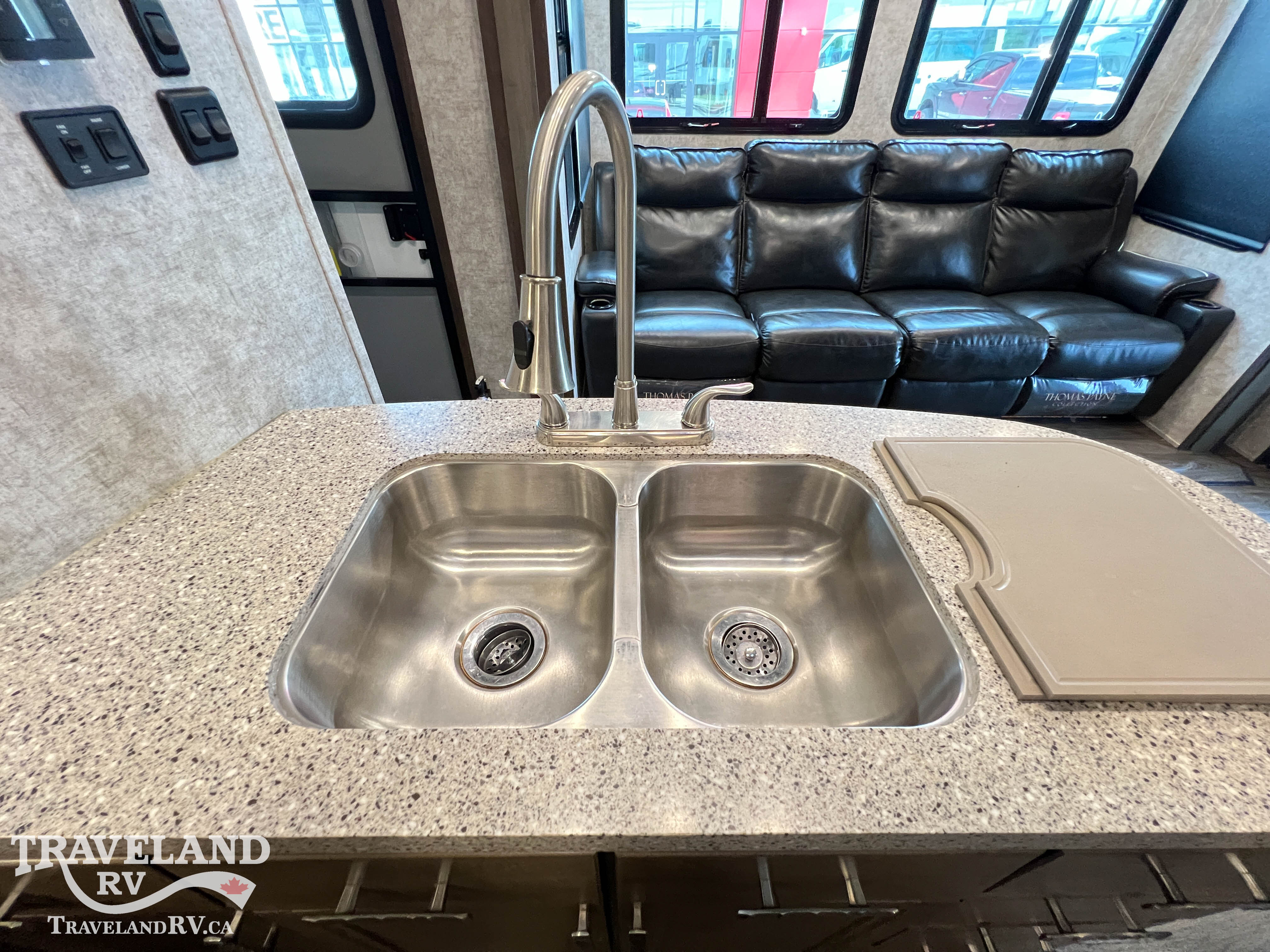 2019 Highland Ridge Highlander HF350H - Image 24