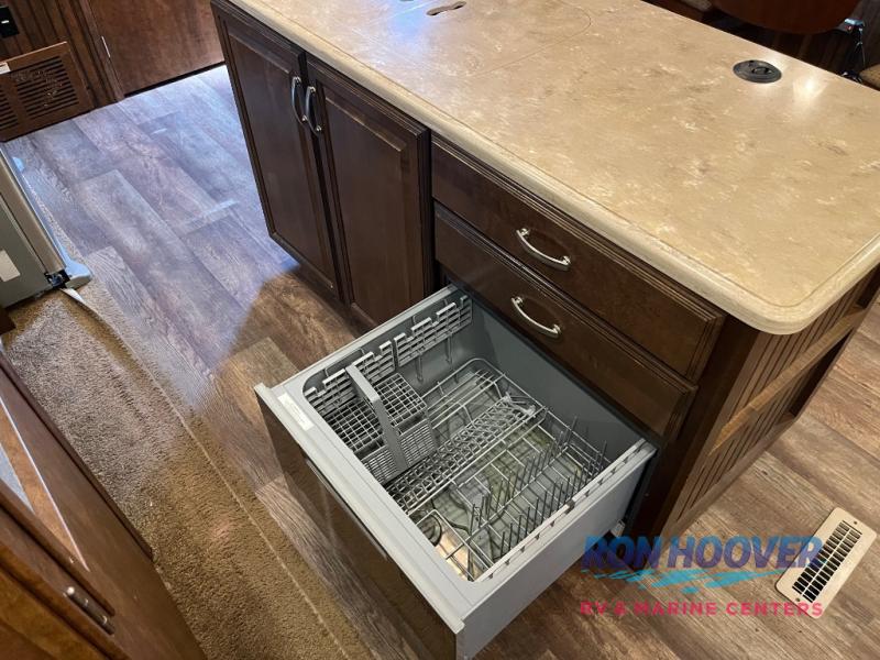 2016 FOREST RIVER 3875FB - Image 22