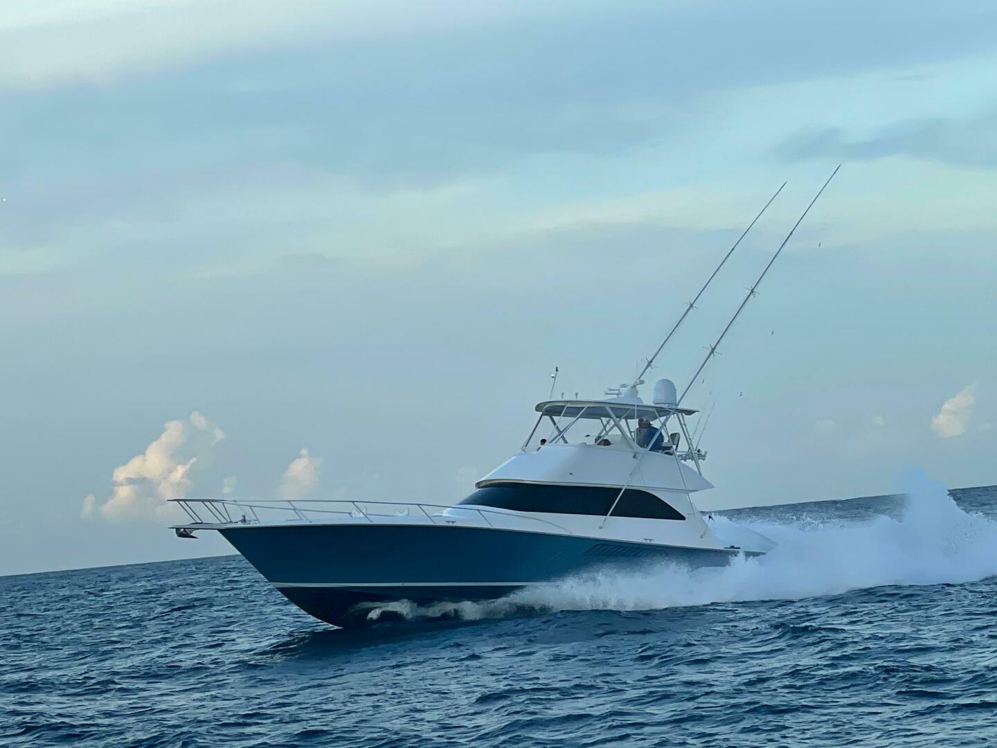 2007 VIKING 52 Convertible Base - Image 3