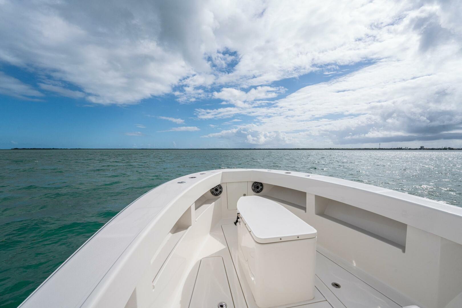 2024 SeaVee 322z - Image 16