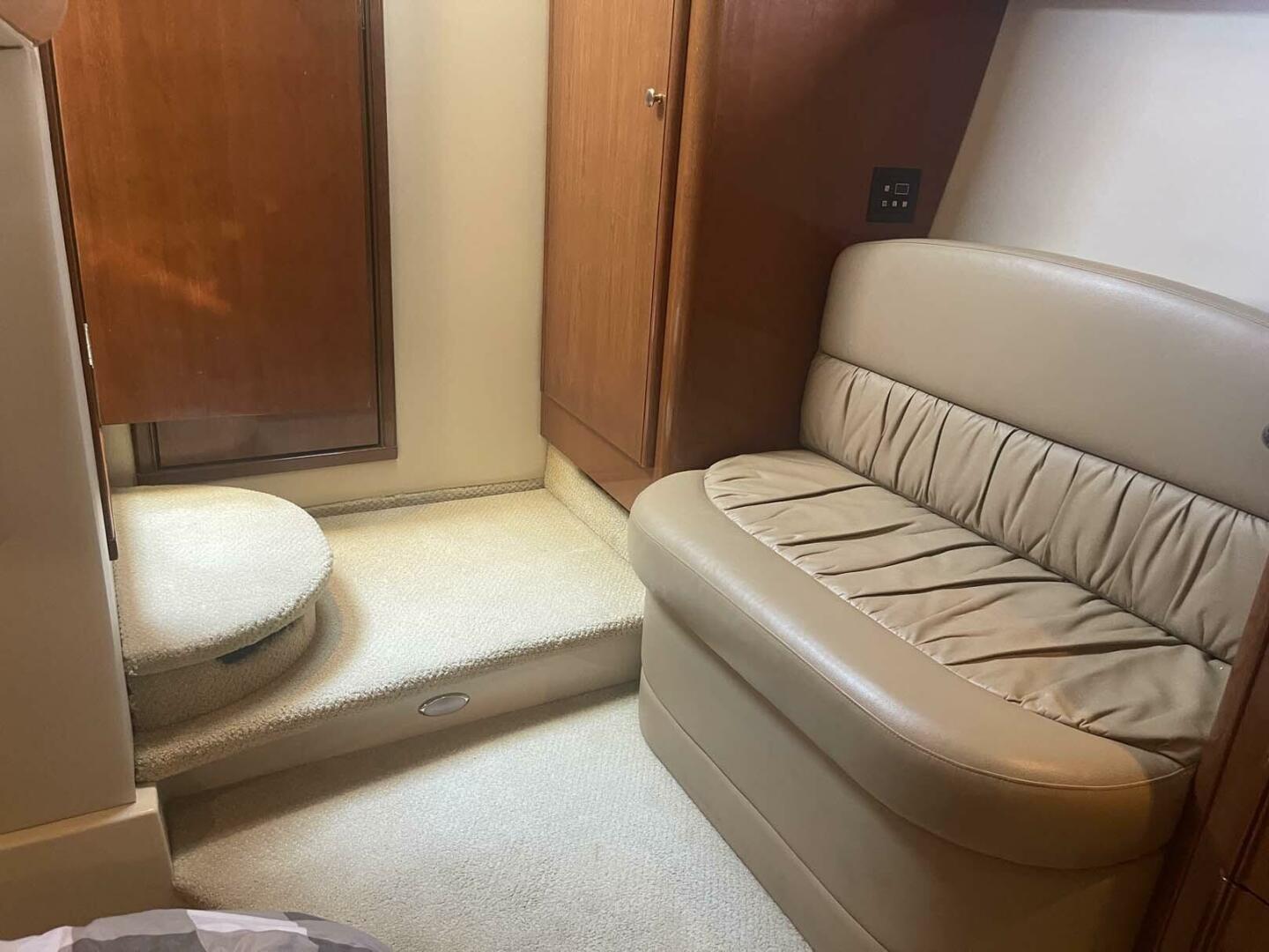 2006 Meridian 411 Sedan - Image 34