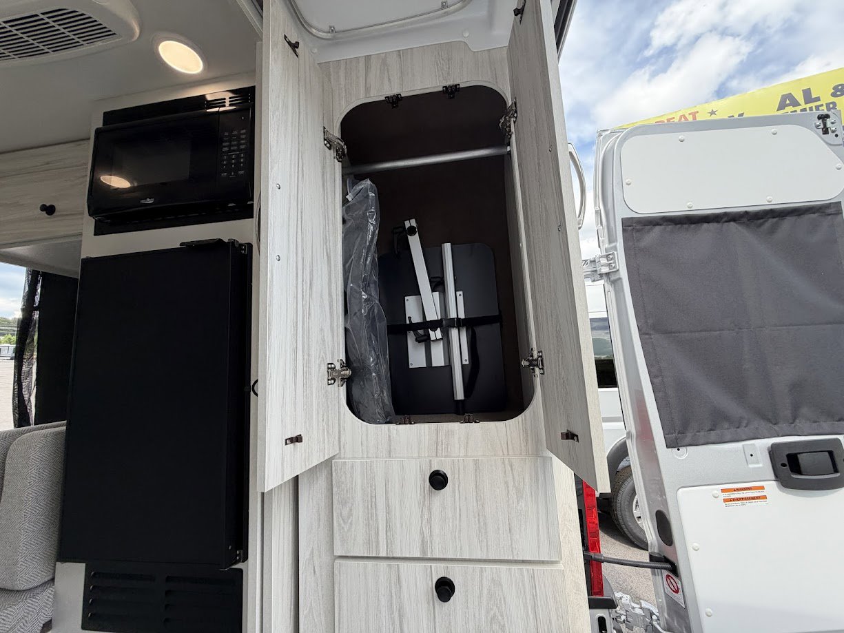 2026 JAYCO COMET 18C - Image 32