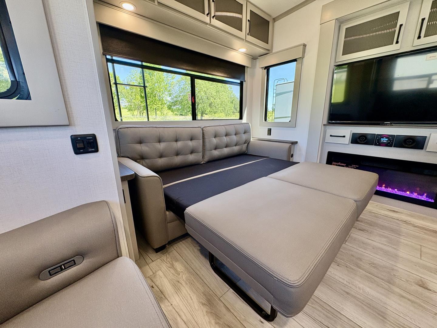 2025 Keystone Montana High Country 295RL - Image 17