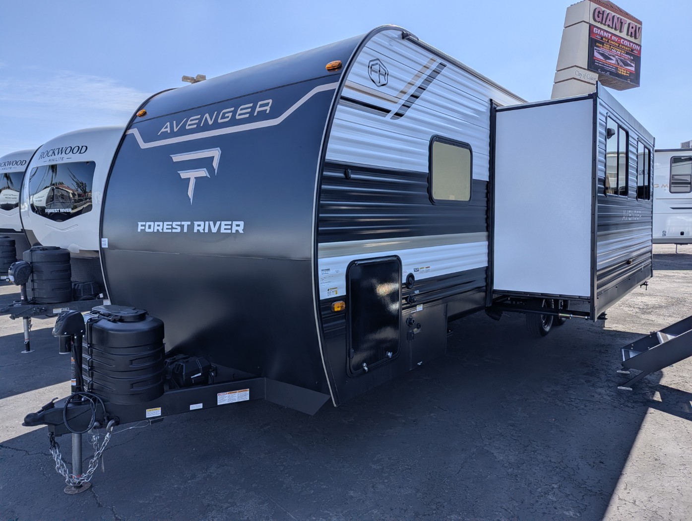 2026 Prime Time Avenger 26DBS - Image 3