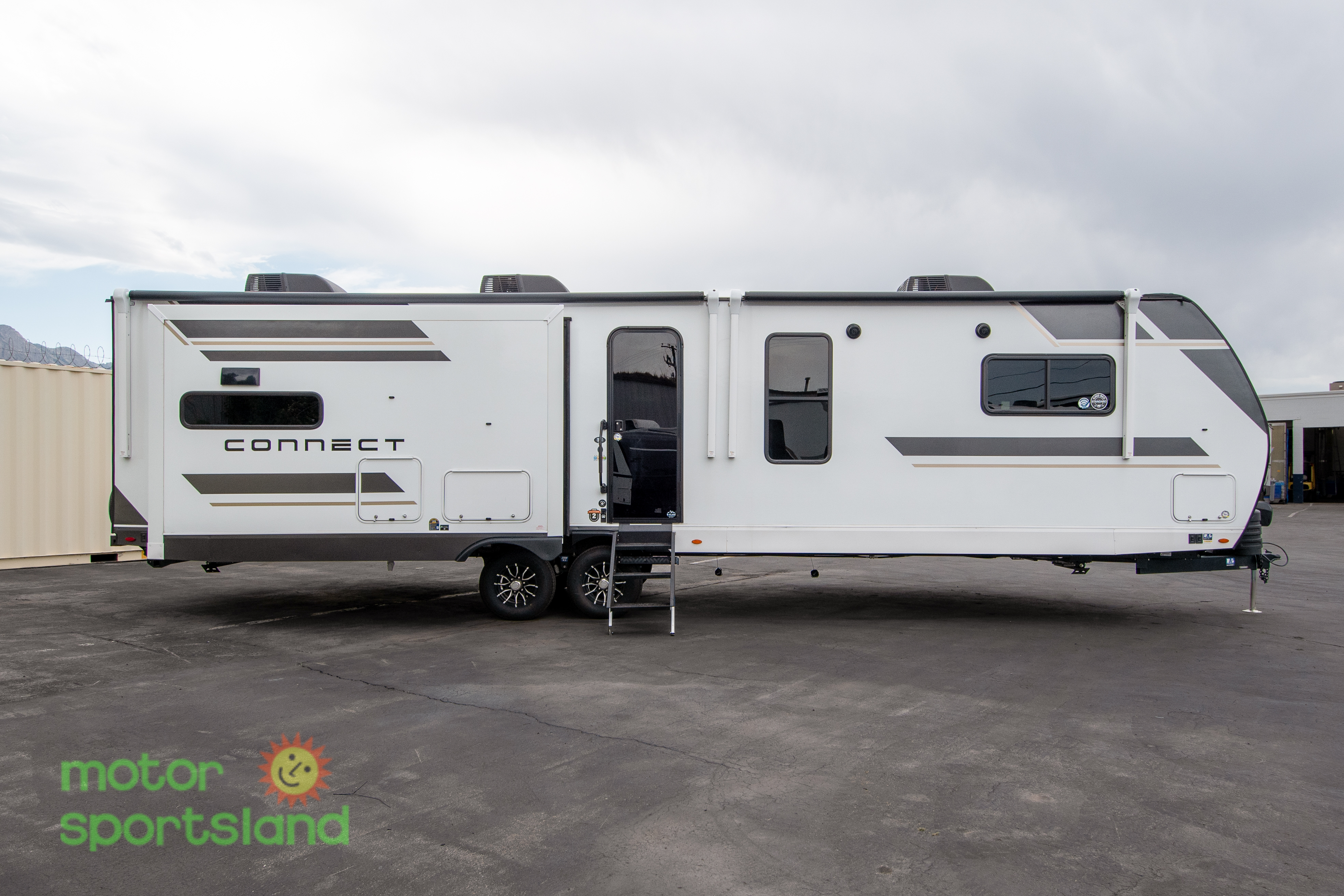 2026 KZ RV Connect C333RLK - Image 4