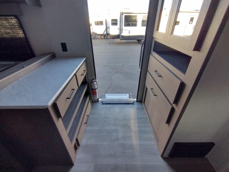 2026 Grand Design Transcend XPLOR 25MLX - Image 15