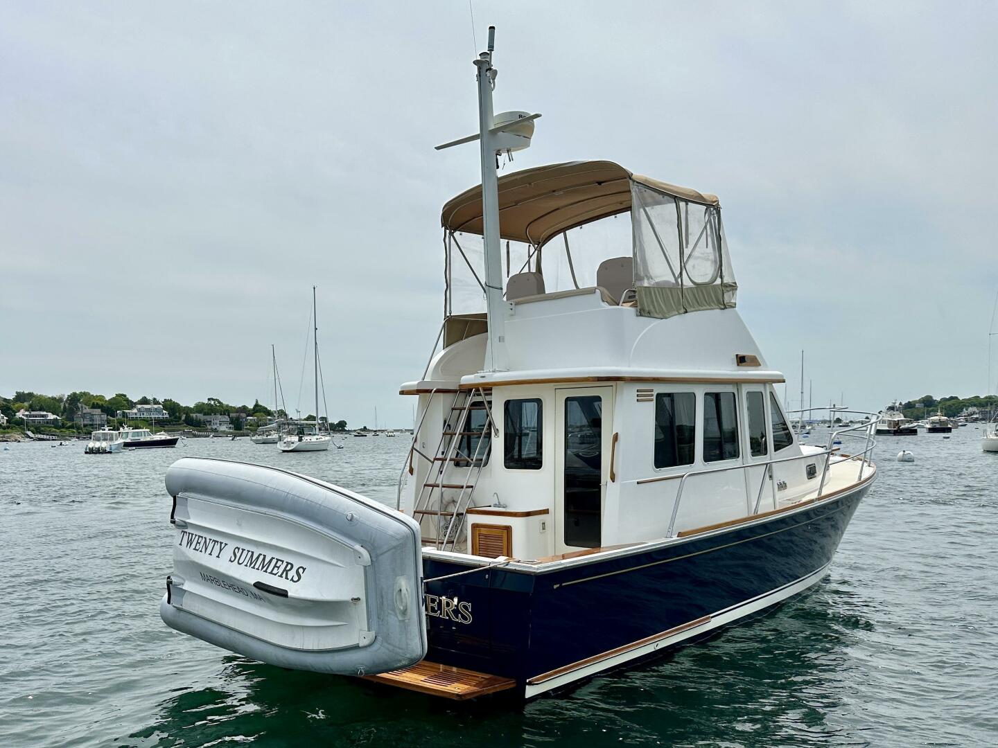 2002 Sabreline 36 Flybridge - Image 4