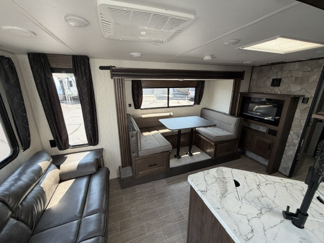 2021 Forest River Cherokee Grey Wolf 23MK - Image 11