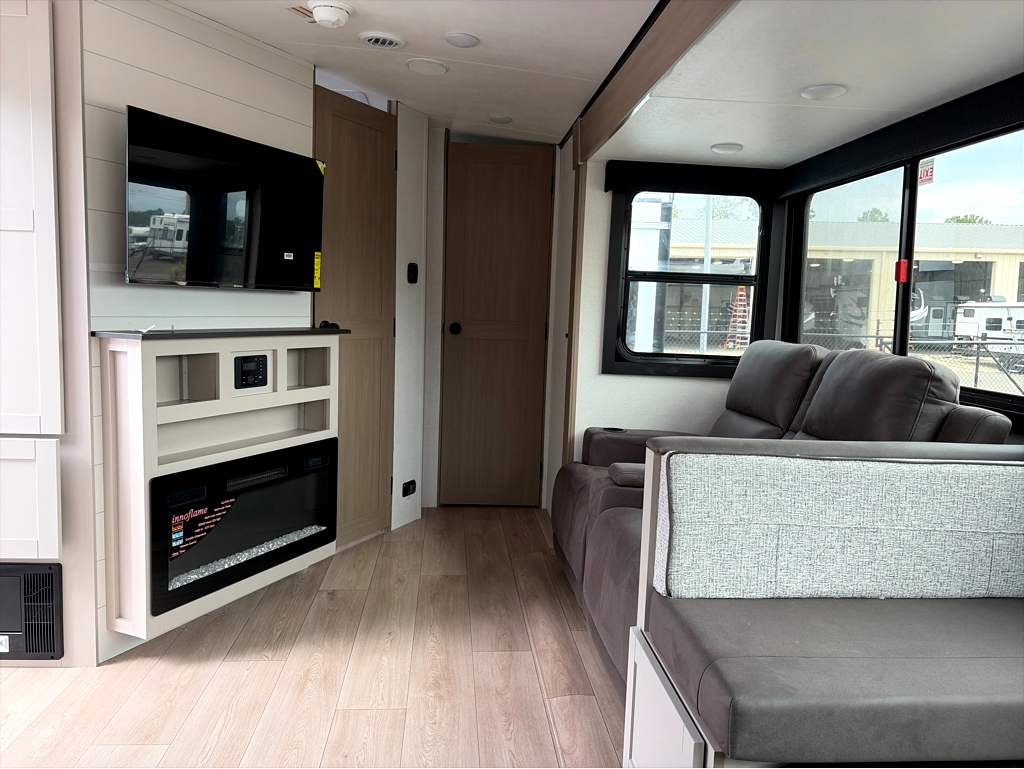 2027 JAYCO JAY FEATHER 26FK - Image 24