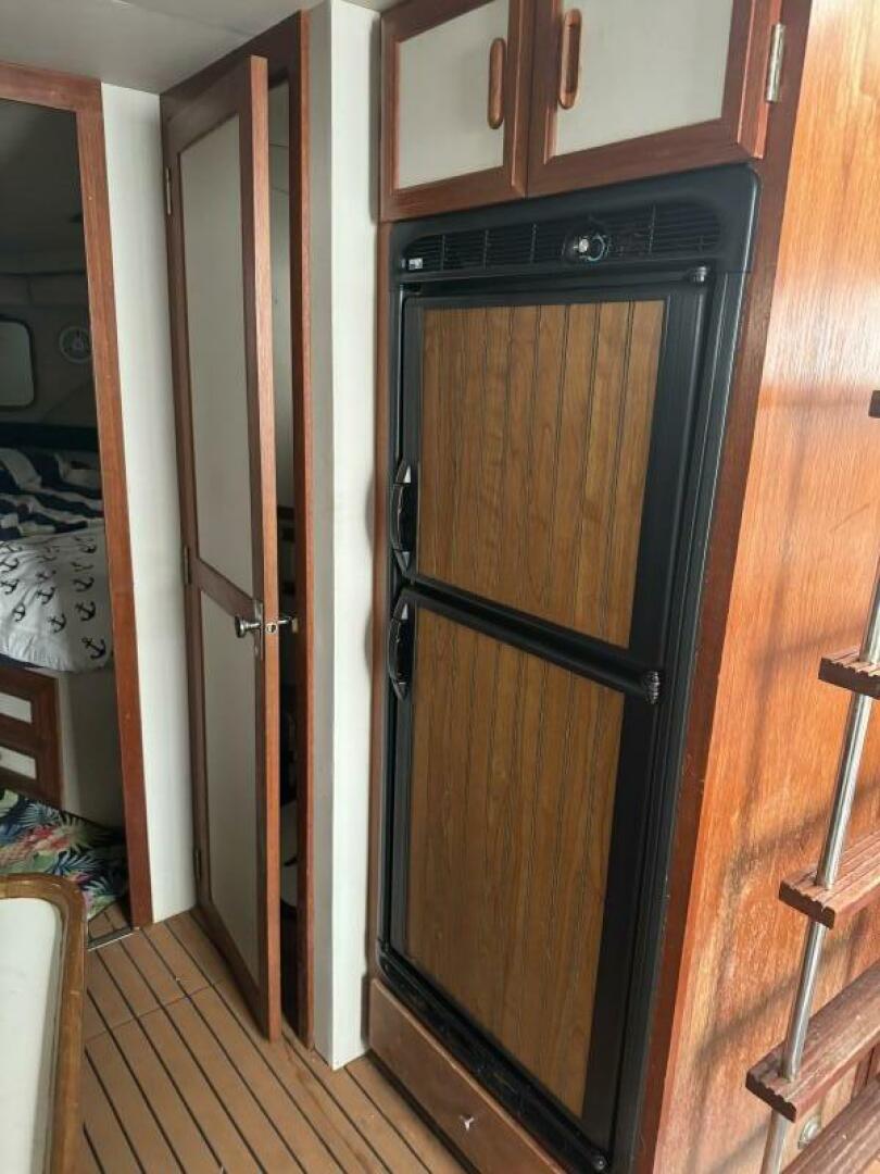1990 Carver Mariner 3297 - Image 24