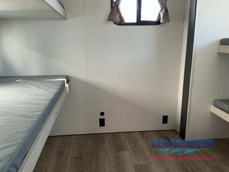 2026 COACHMEN 5320BEDS - Image 7