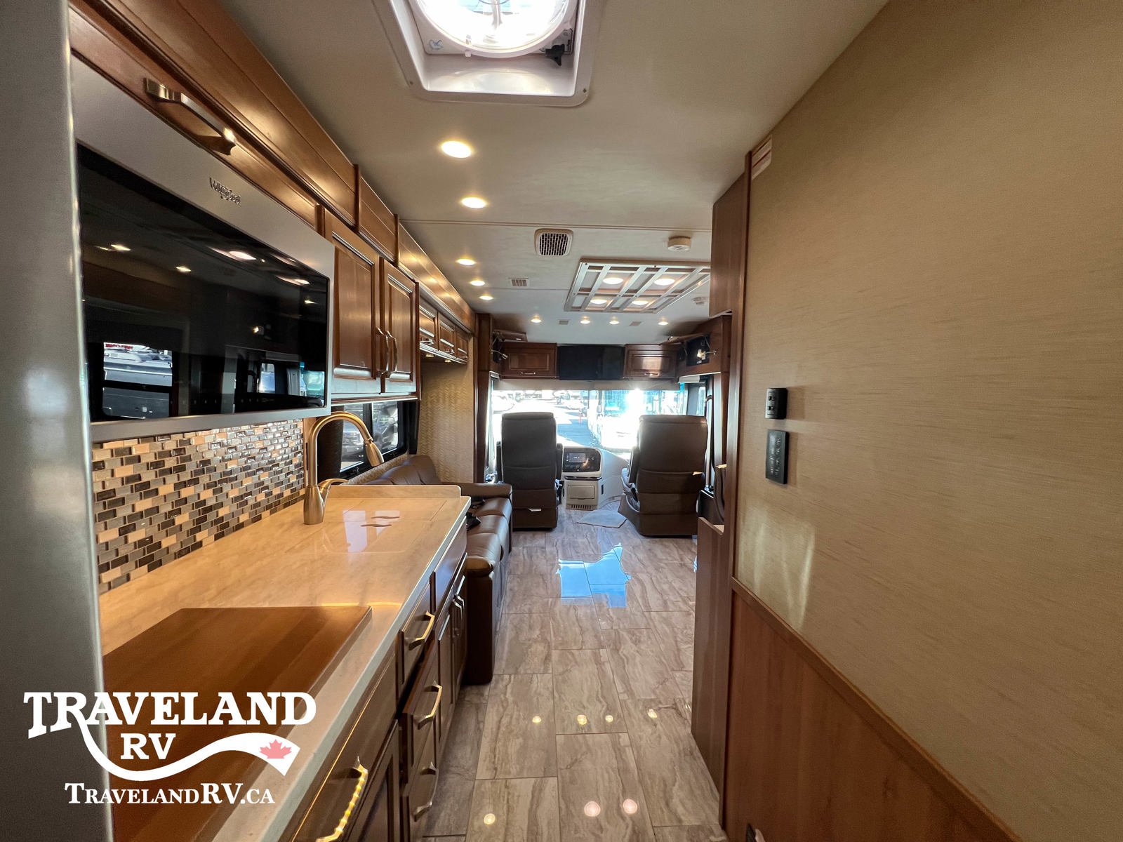 2019 Entegra Coach Insignia 37MB - Image 9