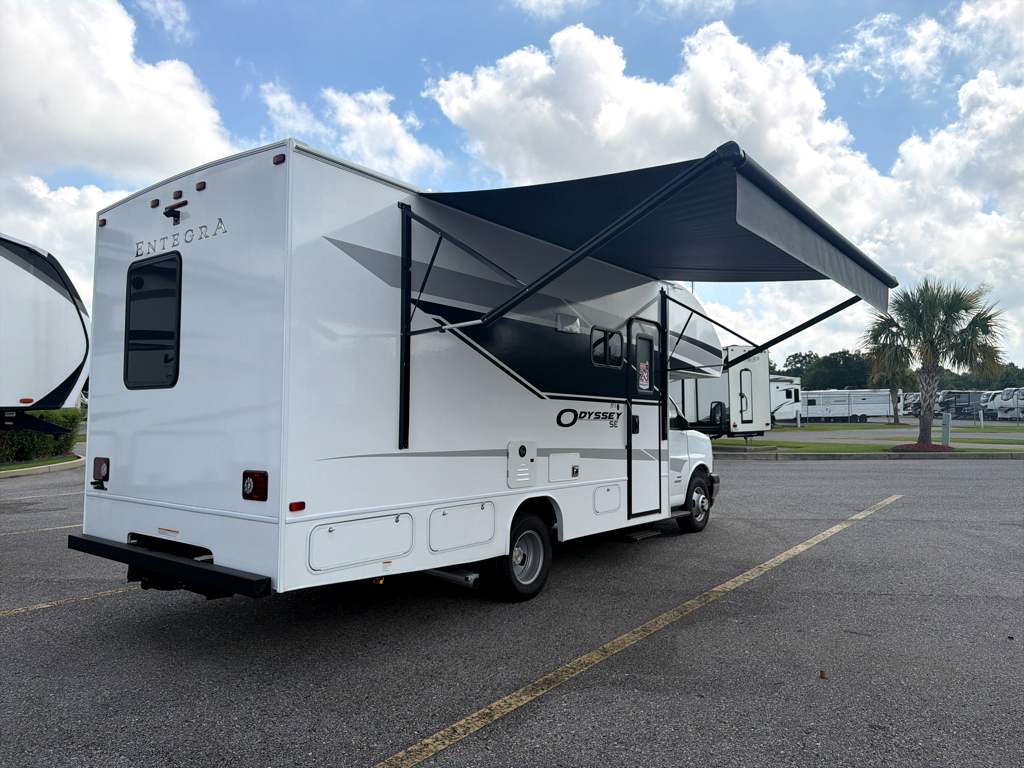 2027 ENTEGRA COACH ODYSSEY SE 22C - Image 5