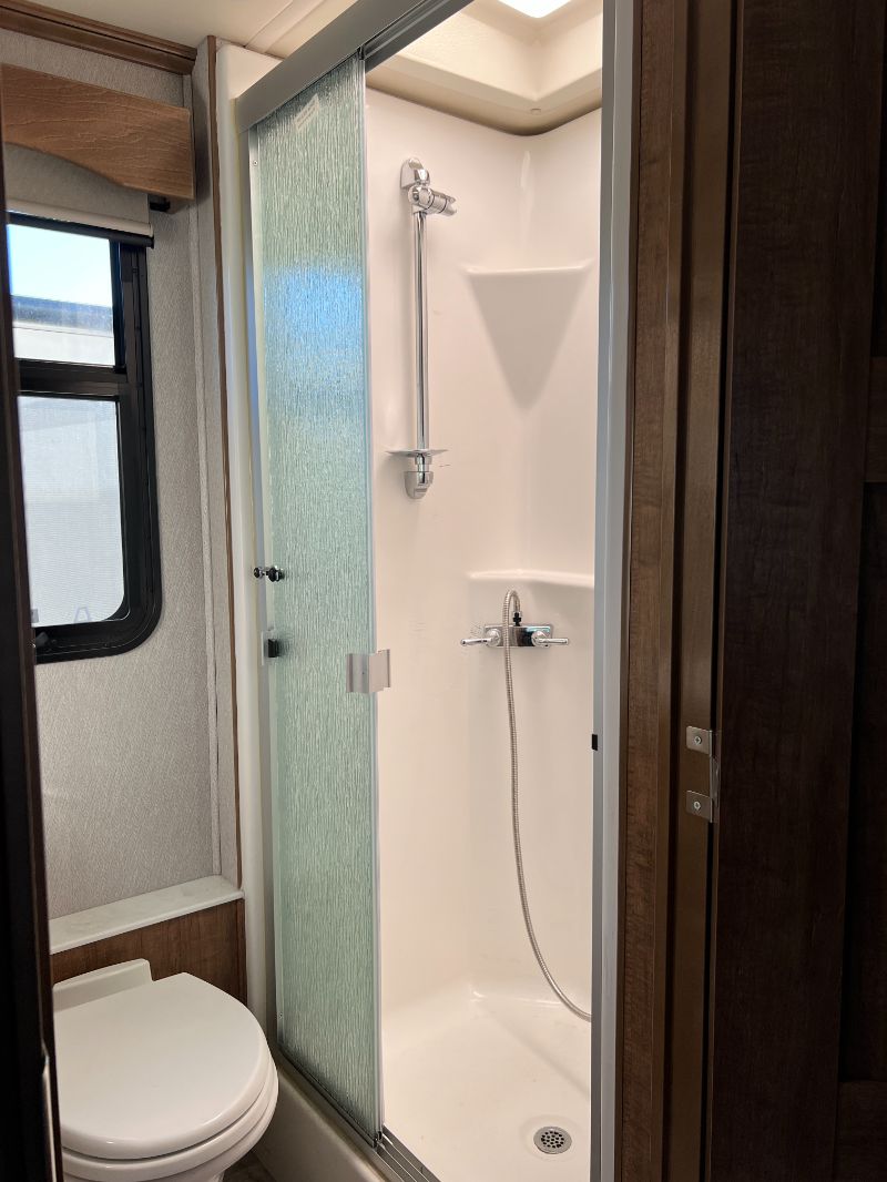 2023 Holiday Rambler Navigator 38N - Image 13