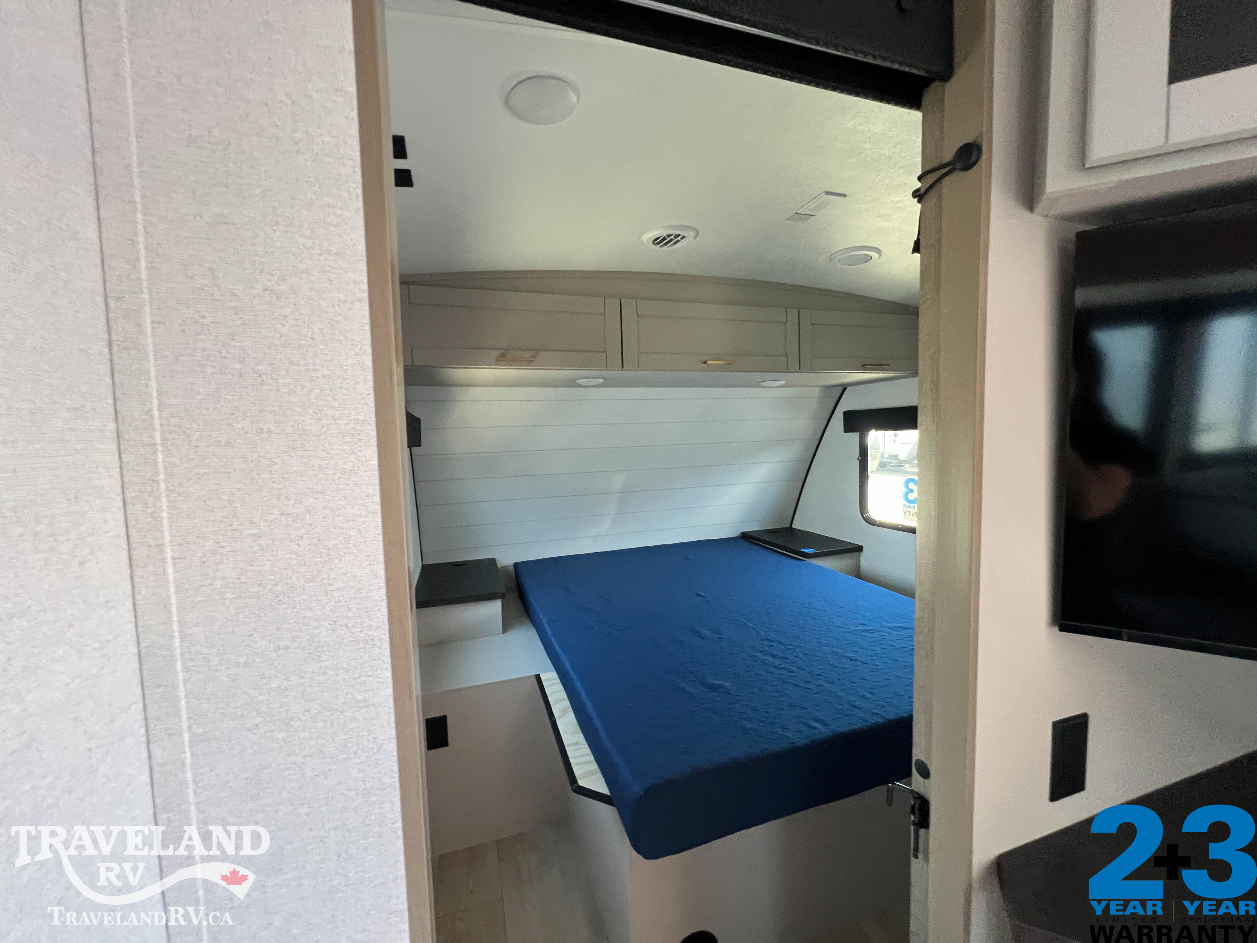 2027 Jayco Jay Feather 29BHB - Image 11