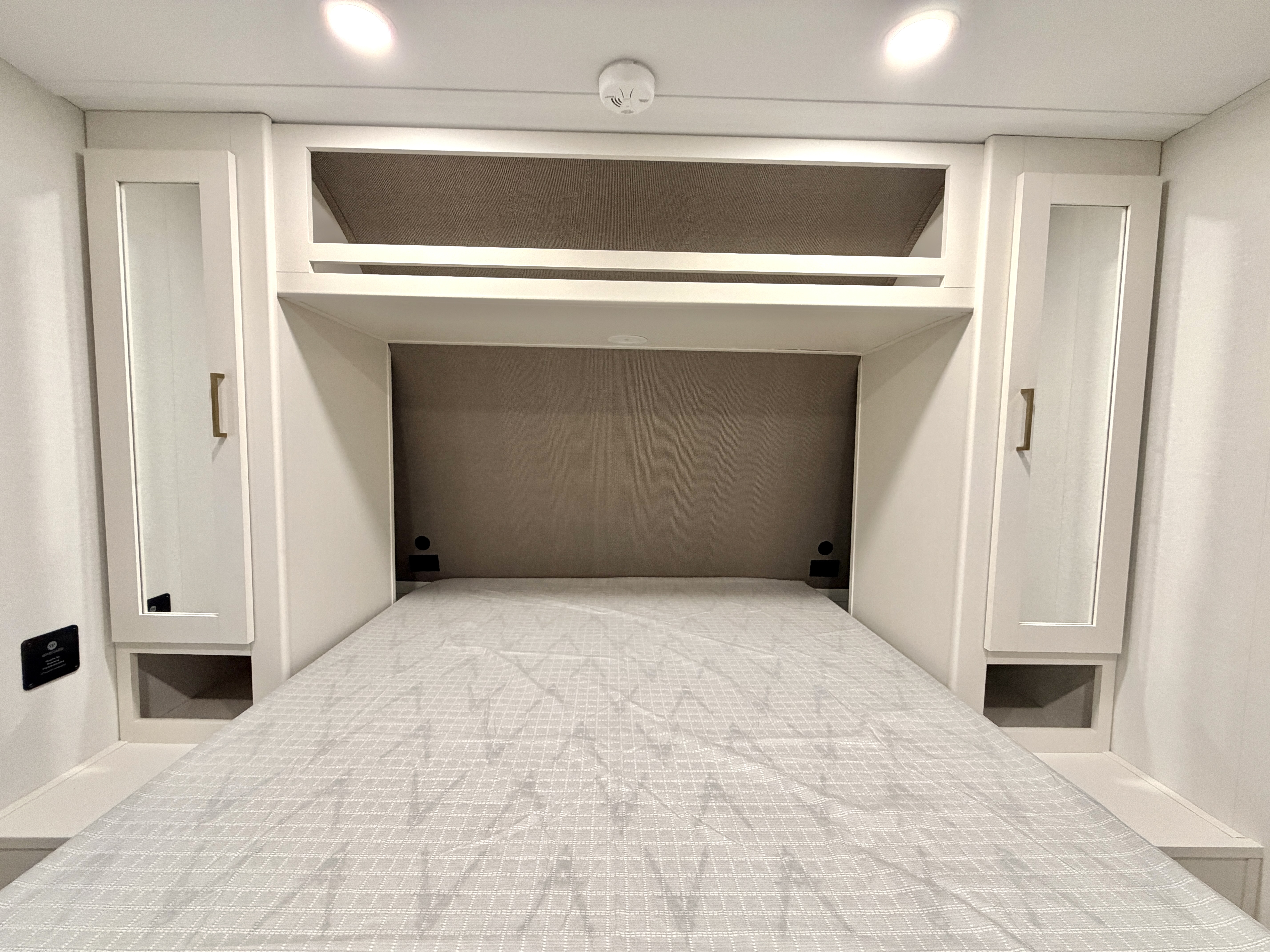 2027 Grand Design Transcend XPLOR 24BHX - Image 18