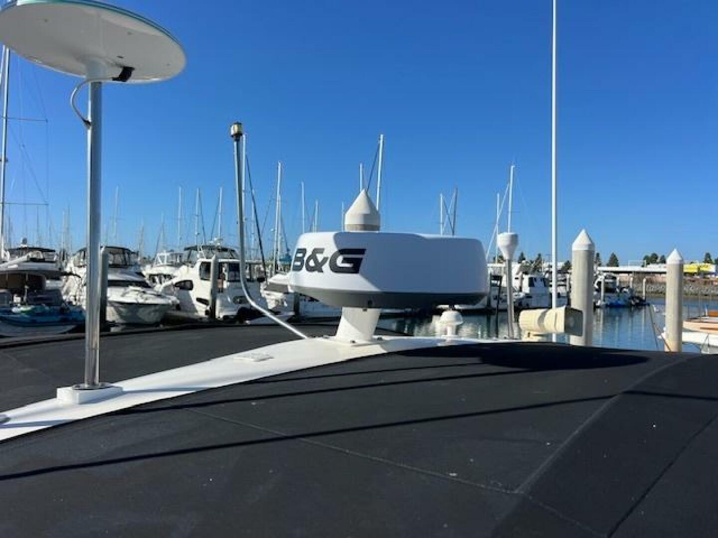 1997 Sea Ray Sundancer - Image 38