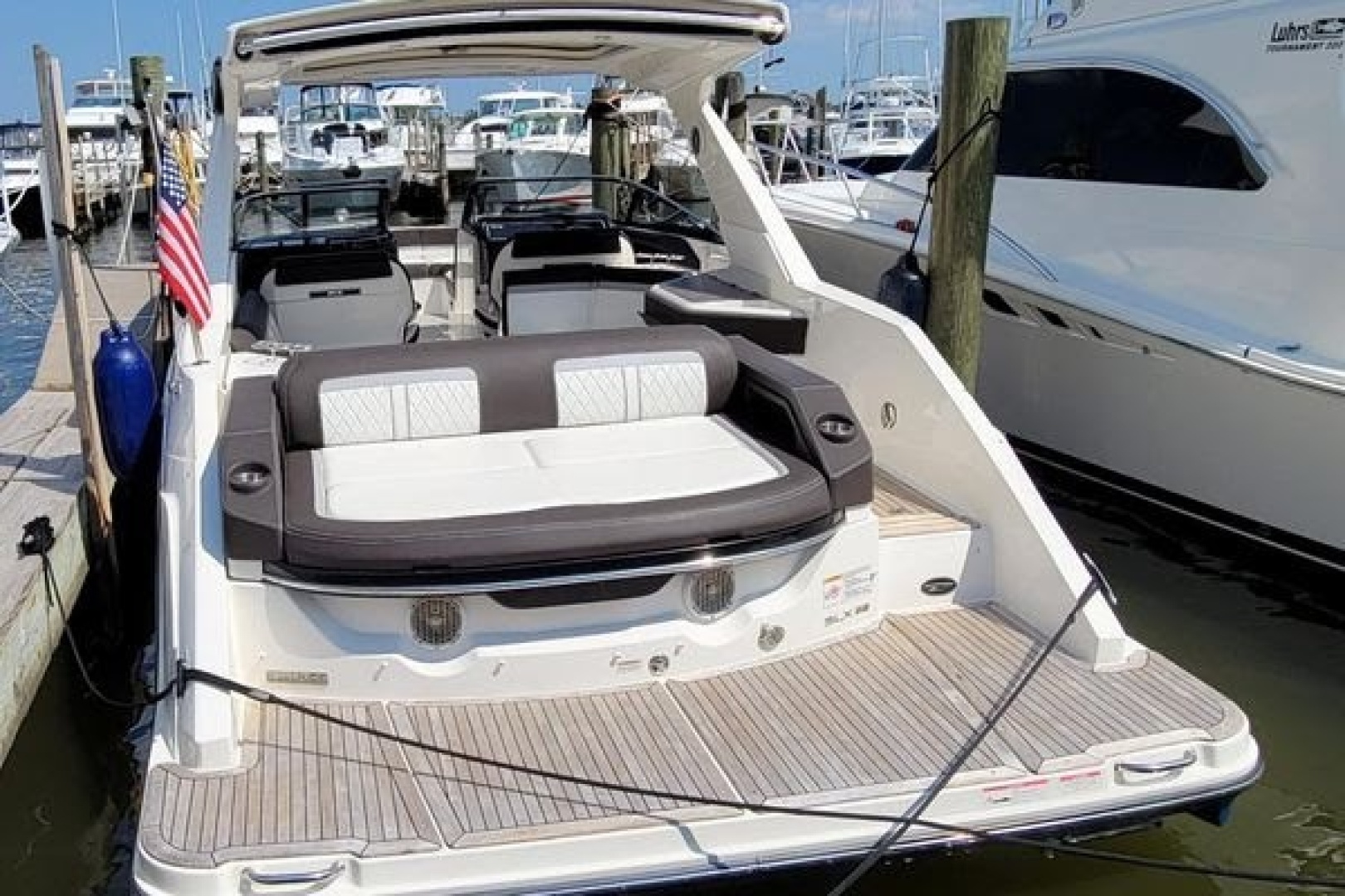 2017 Sea Ray 310 SLX - Image 6