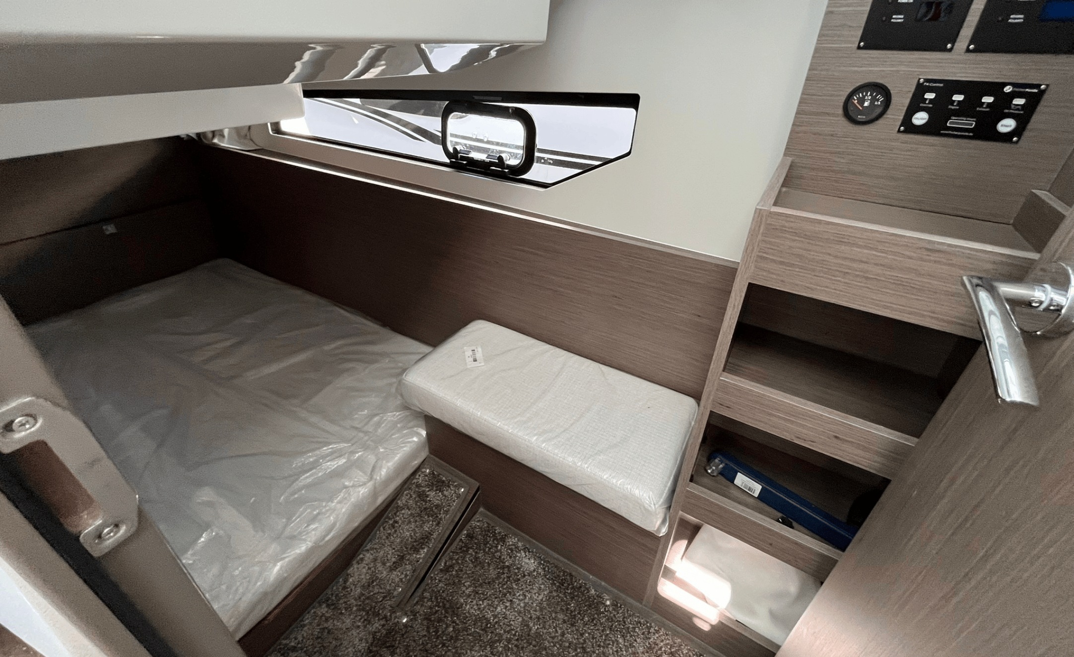 2027 JEANNEAU NC 895 SPORT S2 - Image 39
