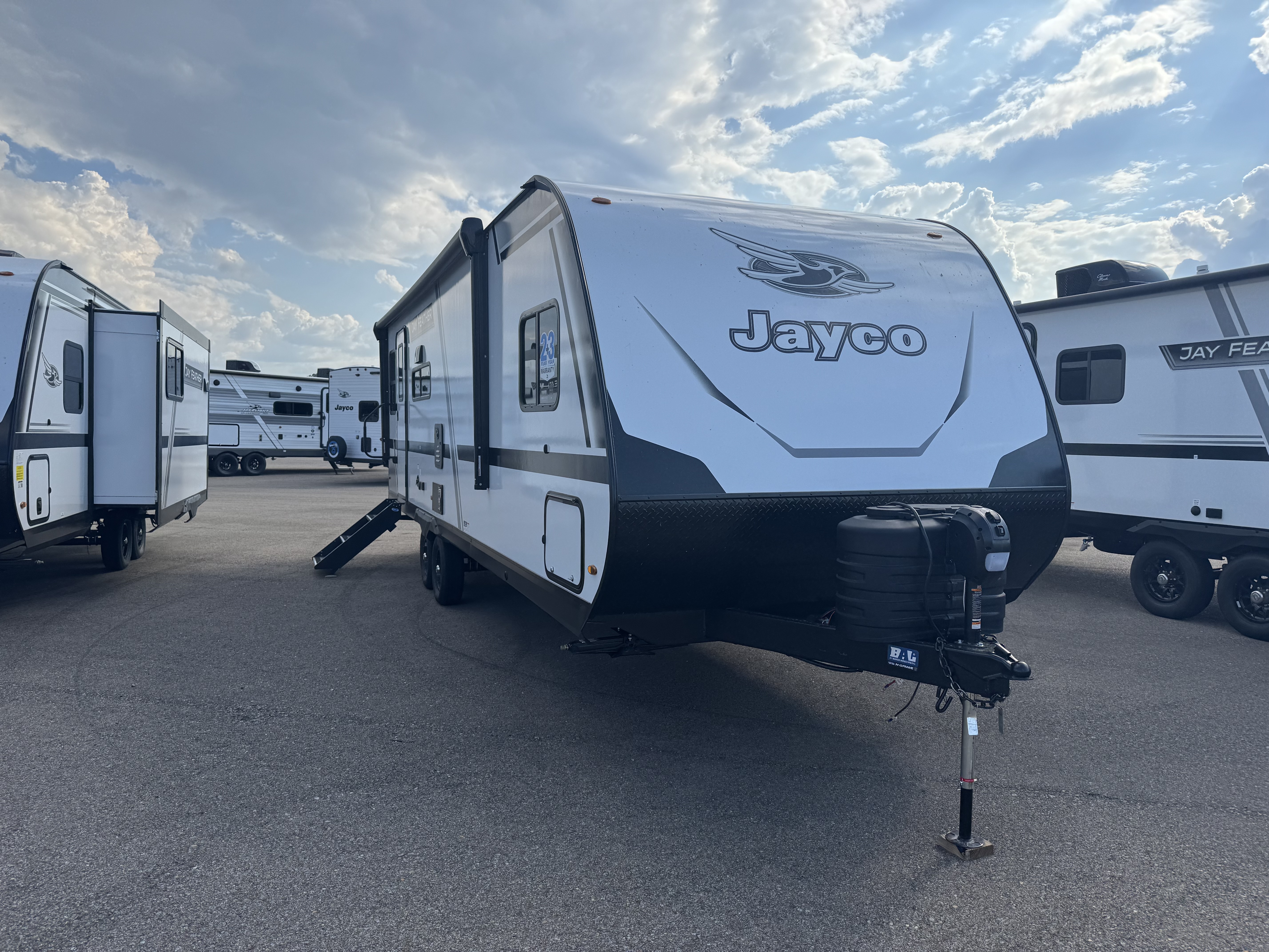 2027 JAYCO JAY FEATHER 25RLSL - Image 1