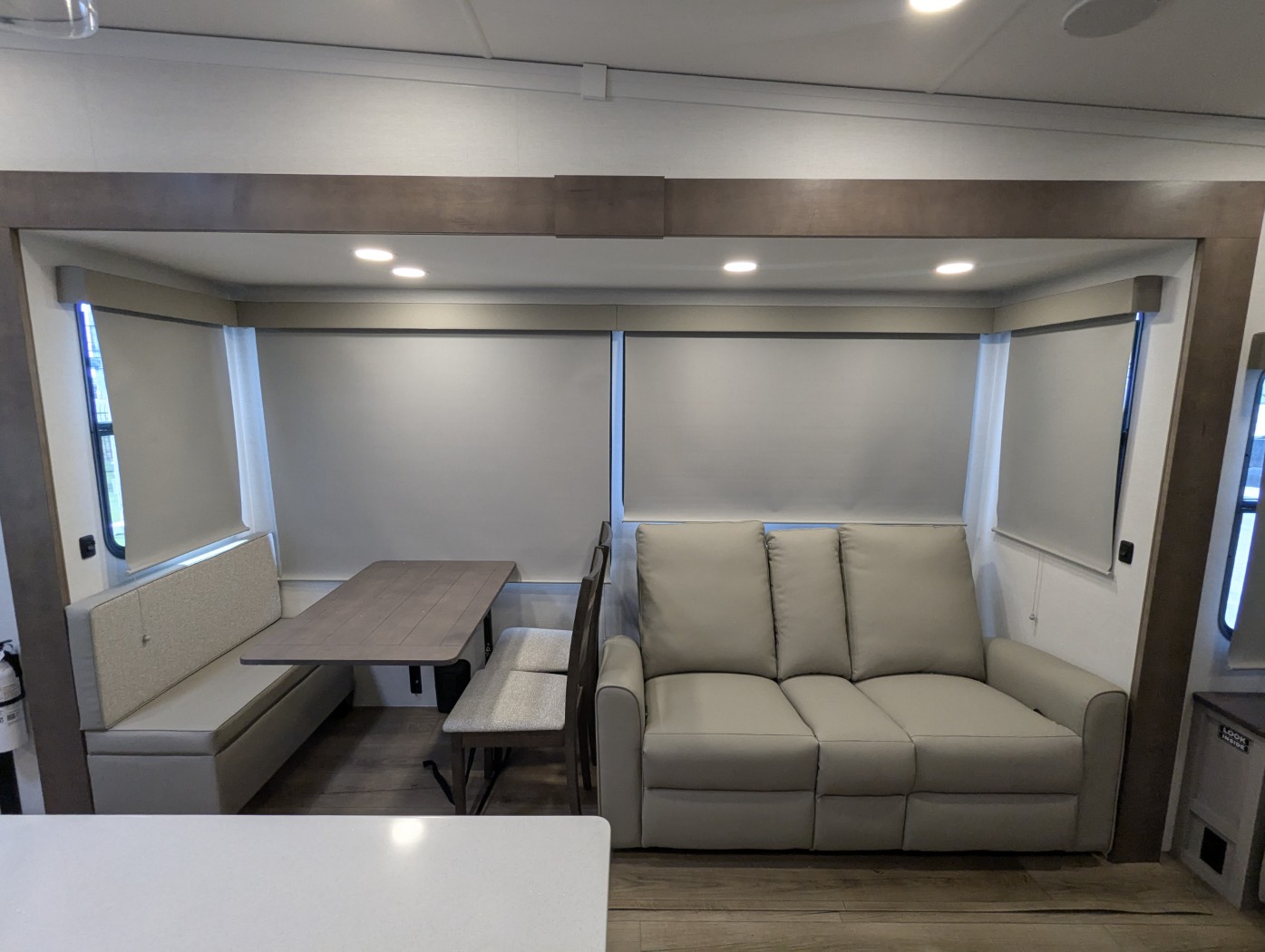 2026 Alliance RV Avenue 32RLS - Image 20