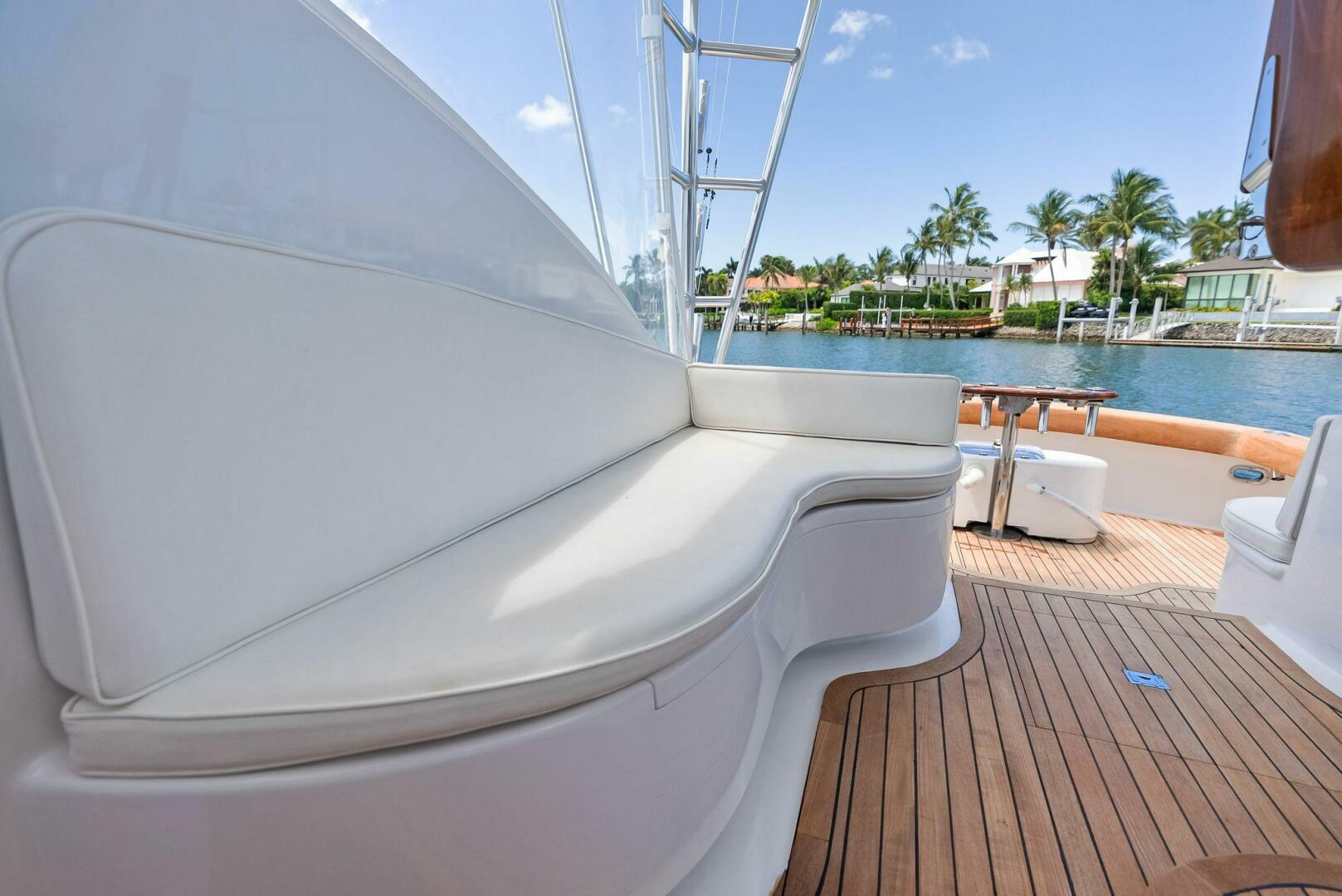 2018 Custom Carolina 35 Express - Image 29