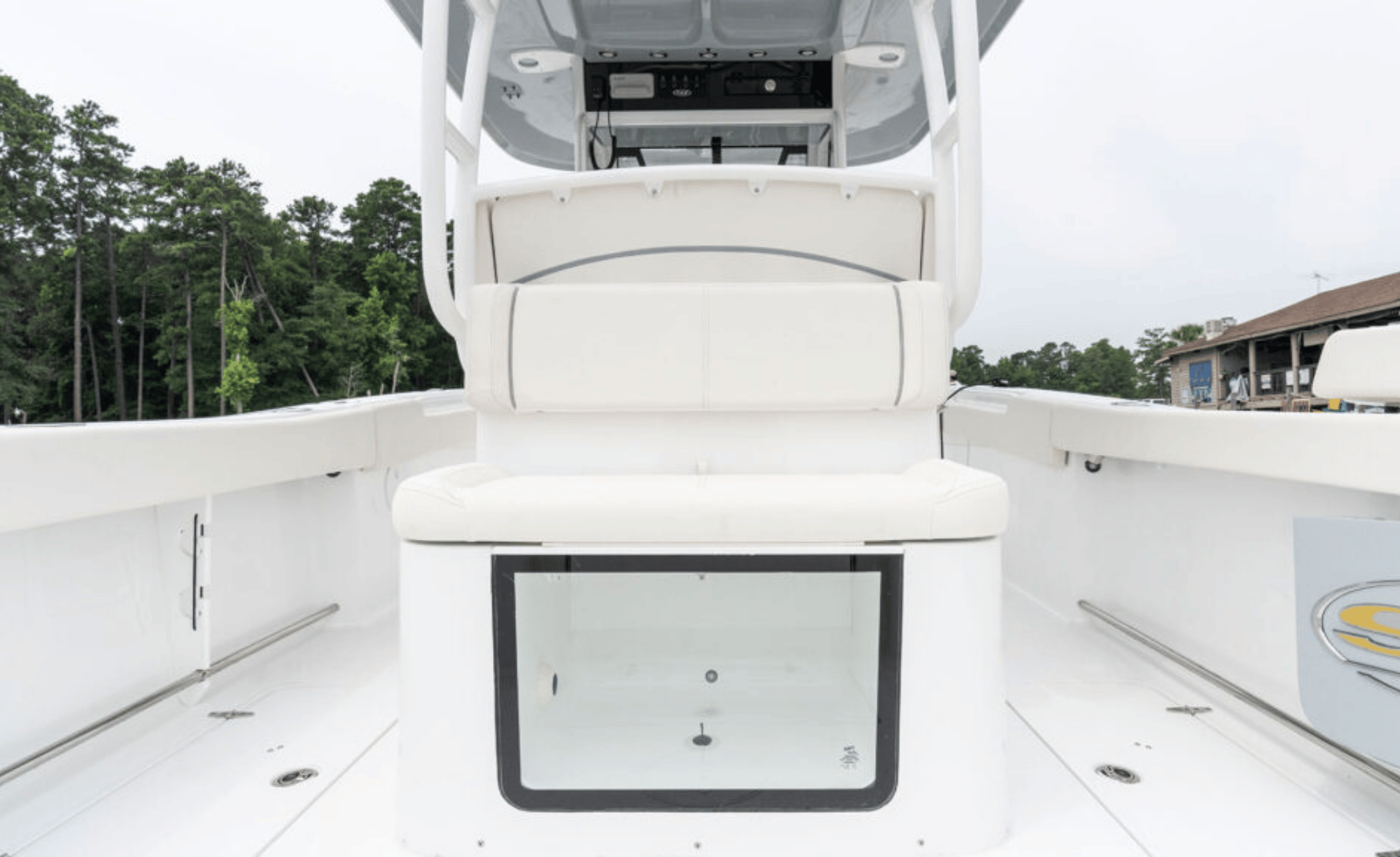 2027 Sea Hunt Gamefish 30FS - Image 9