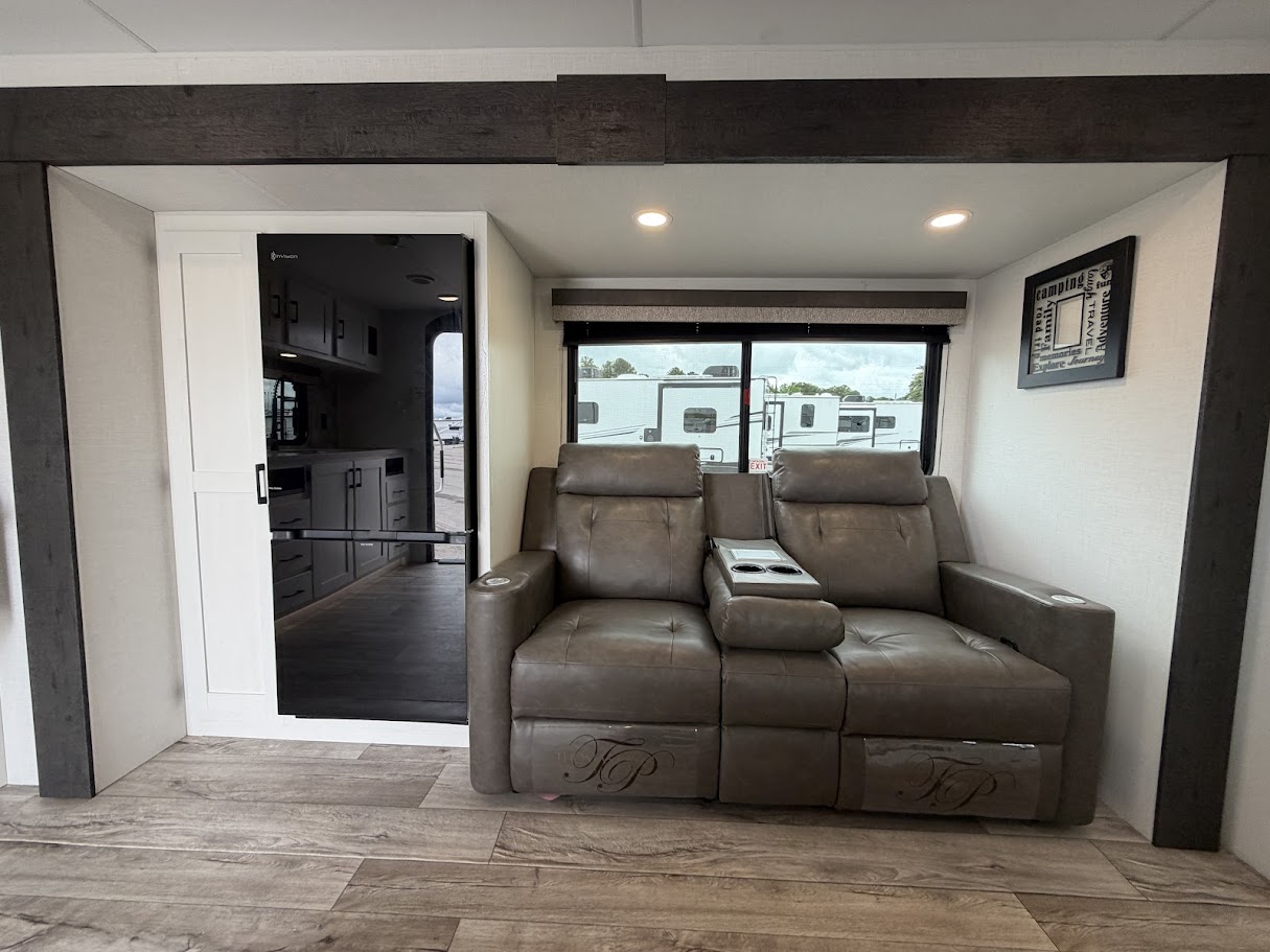 2026 VENTURE RV SIENNA 231VRK - Image 24