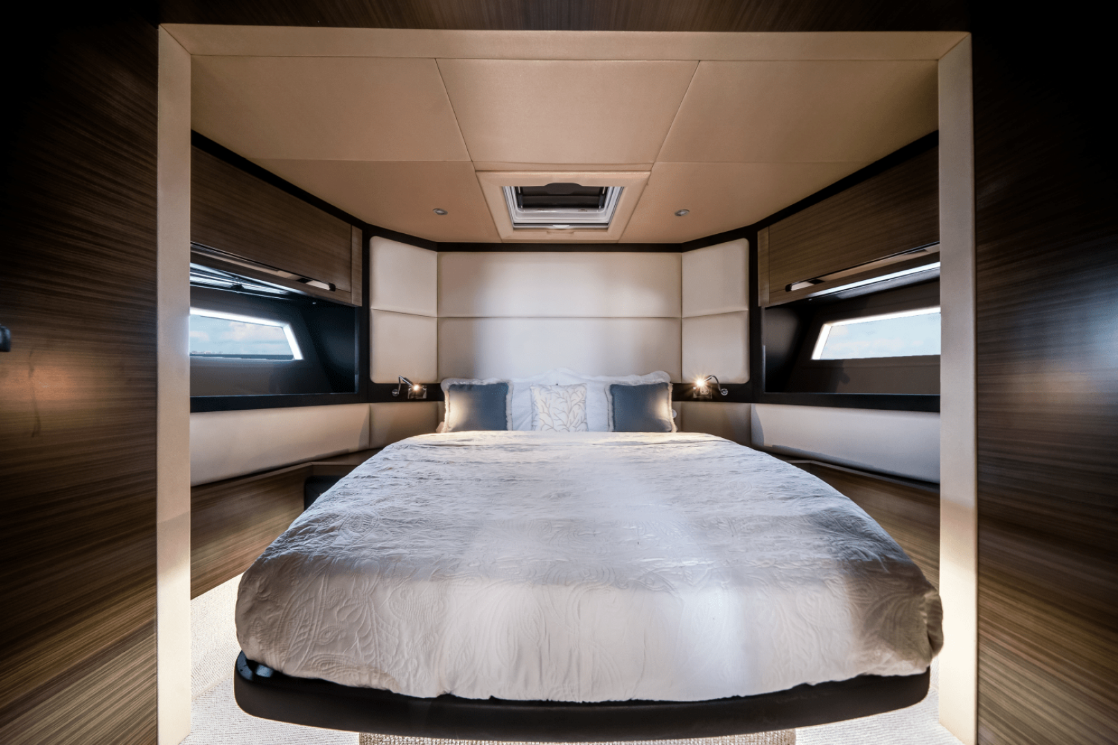 2017 Azimut 55S - Image 21