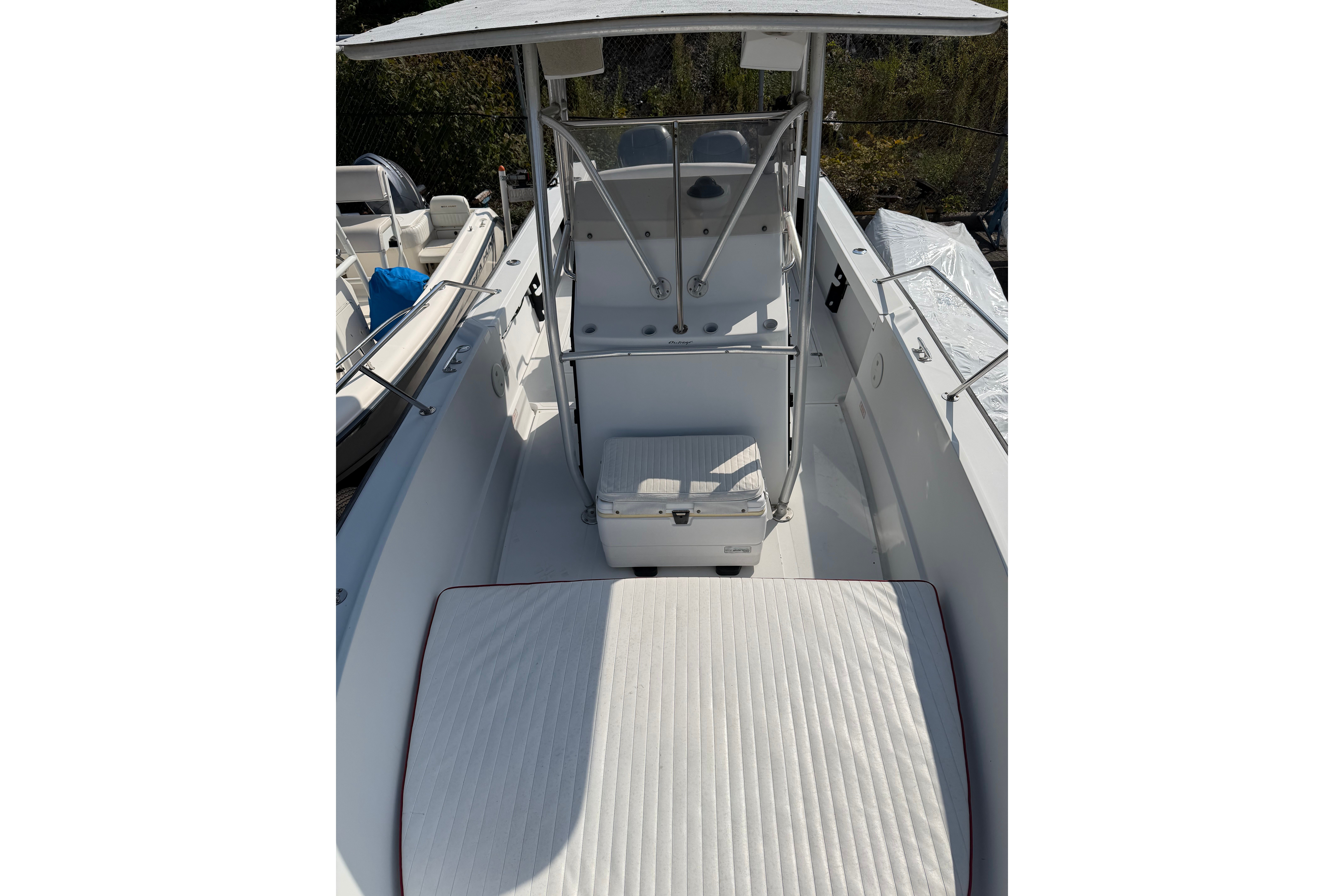 1995 Boston Whaler Boston Whaler 240 Outrage Base - Image 11