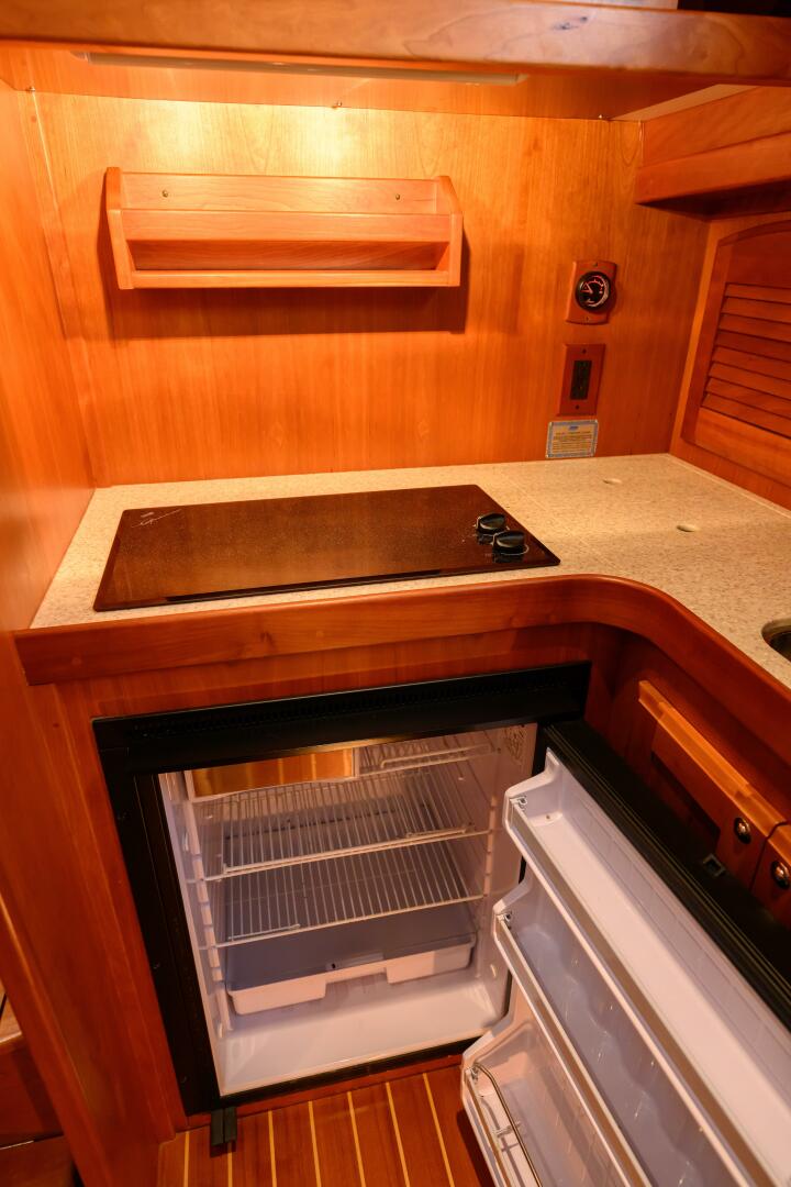 2009 Sabre 42 Hard Top Express - Image 42