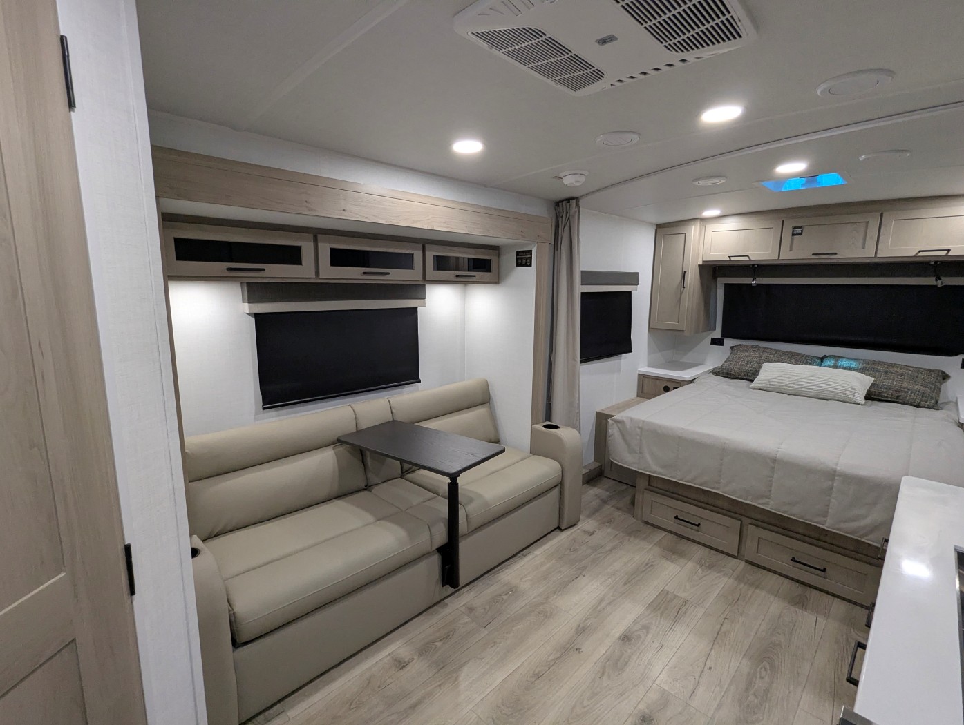 2026 Forest River Rockwood Mini Lite 2109S - Image 7