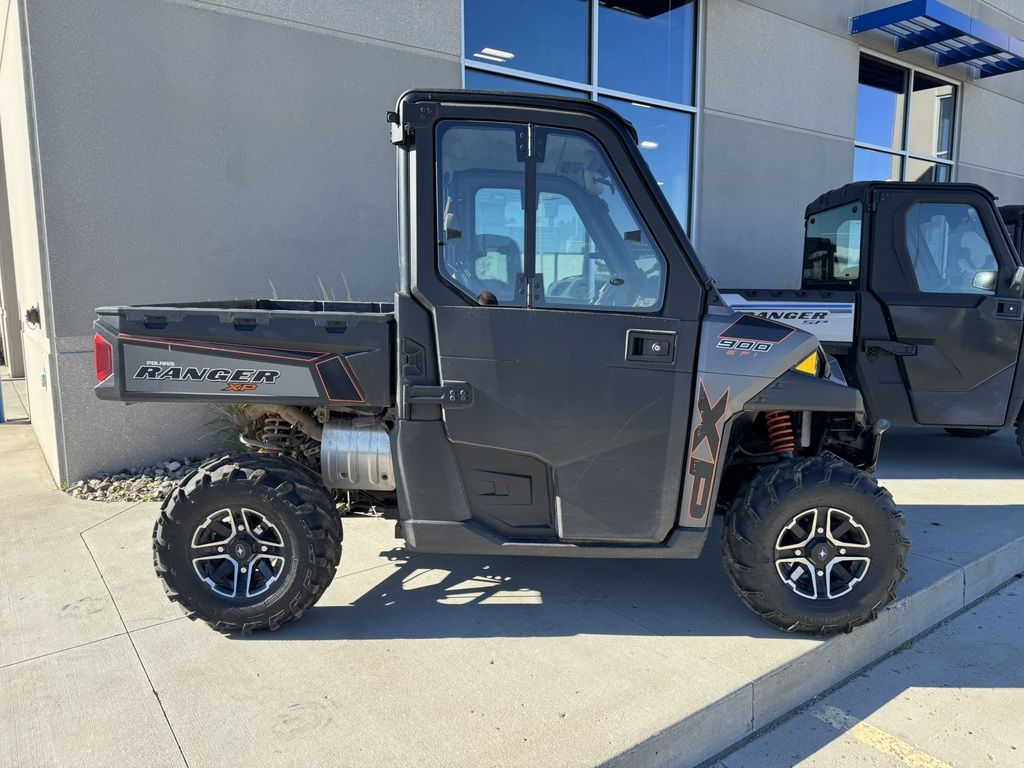 2014 Polaris® Ranger® XP 900 EPS Titanium Matte Metallic LE - Image 12