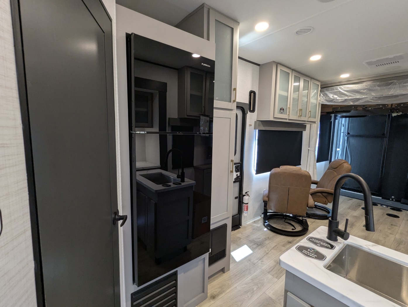 2027 Forest River Stealth 2900 - Image 18