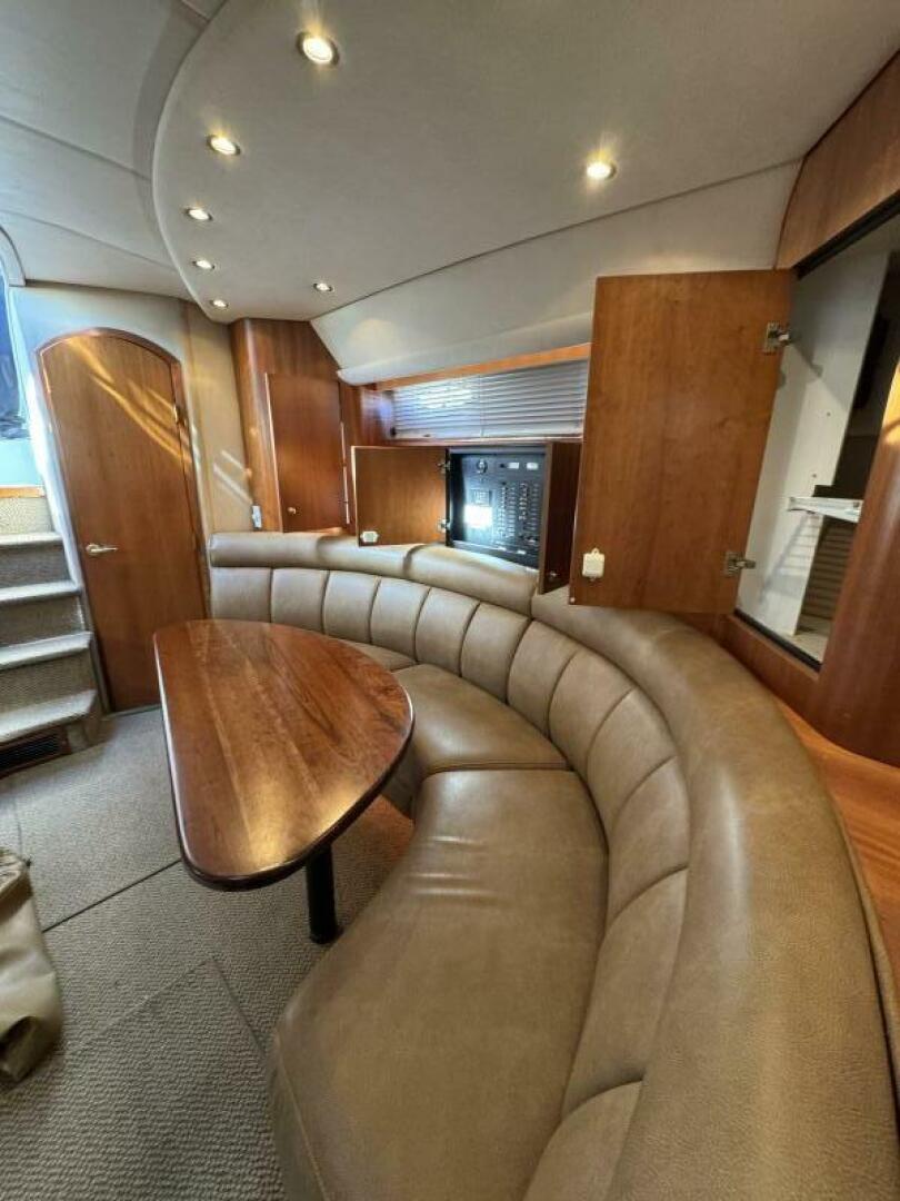 2001 Cruisers 4270 - Image 57