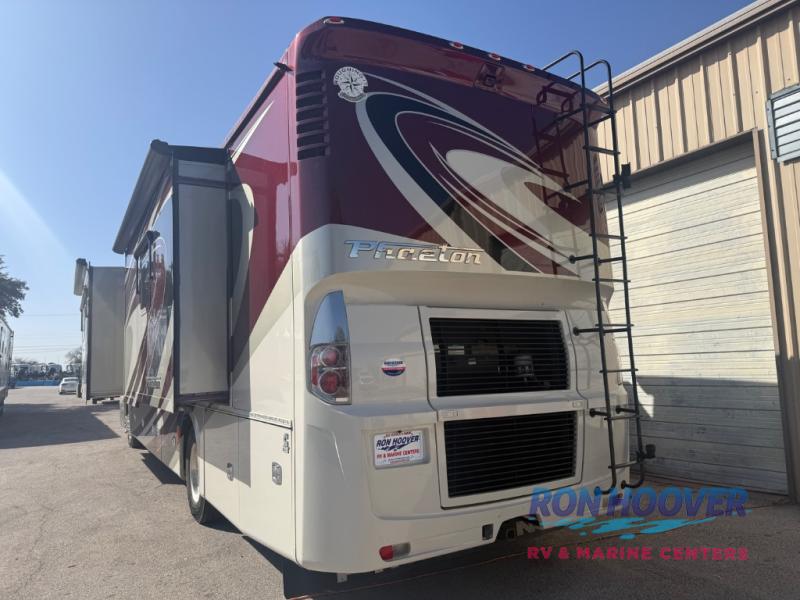 2015 TIFFIN PHAETON M40AH - Image 4