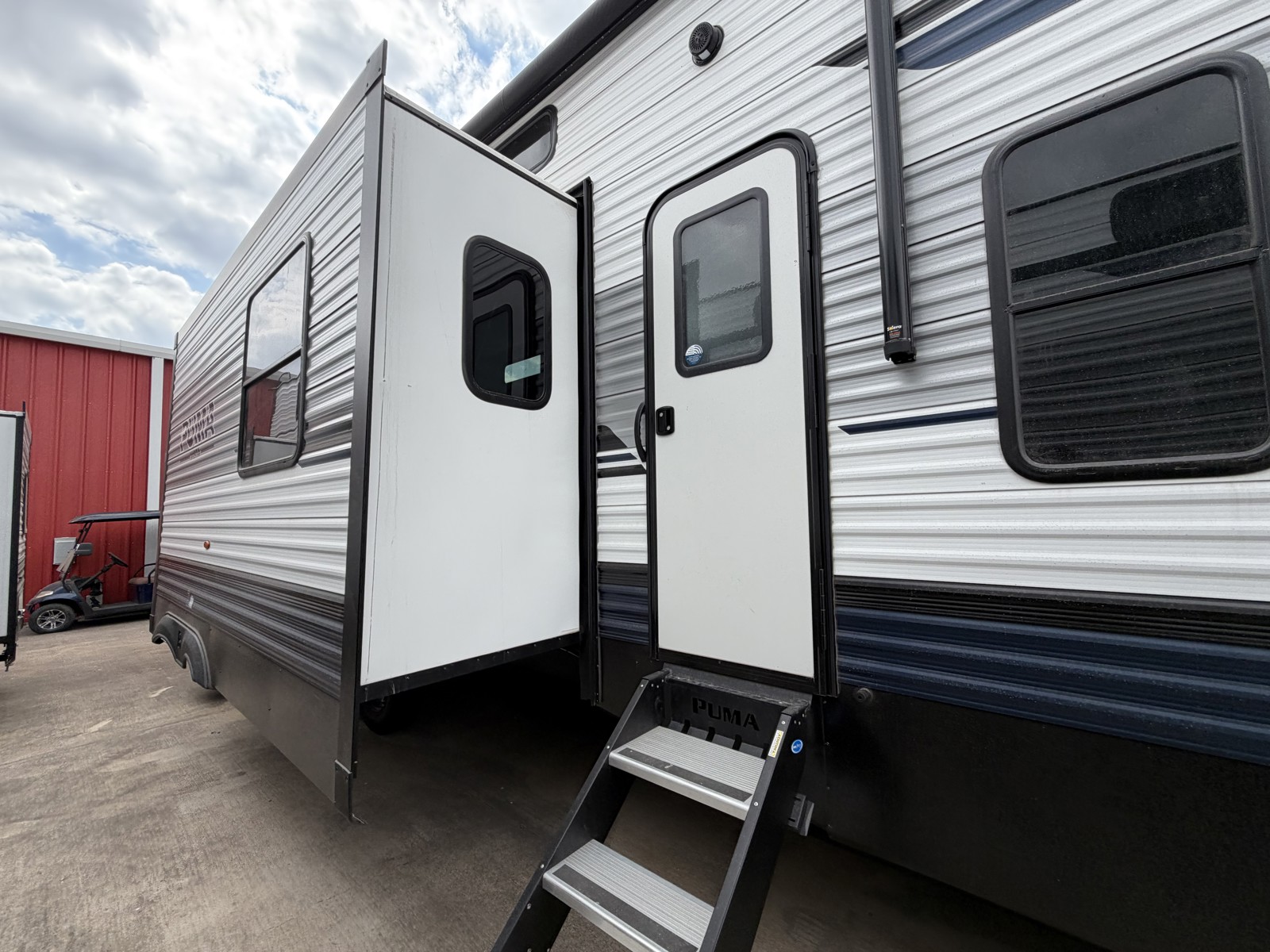 2026 PALOMINO PUMA 420LFT - Image 46